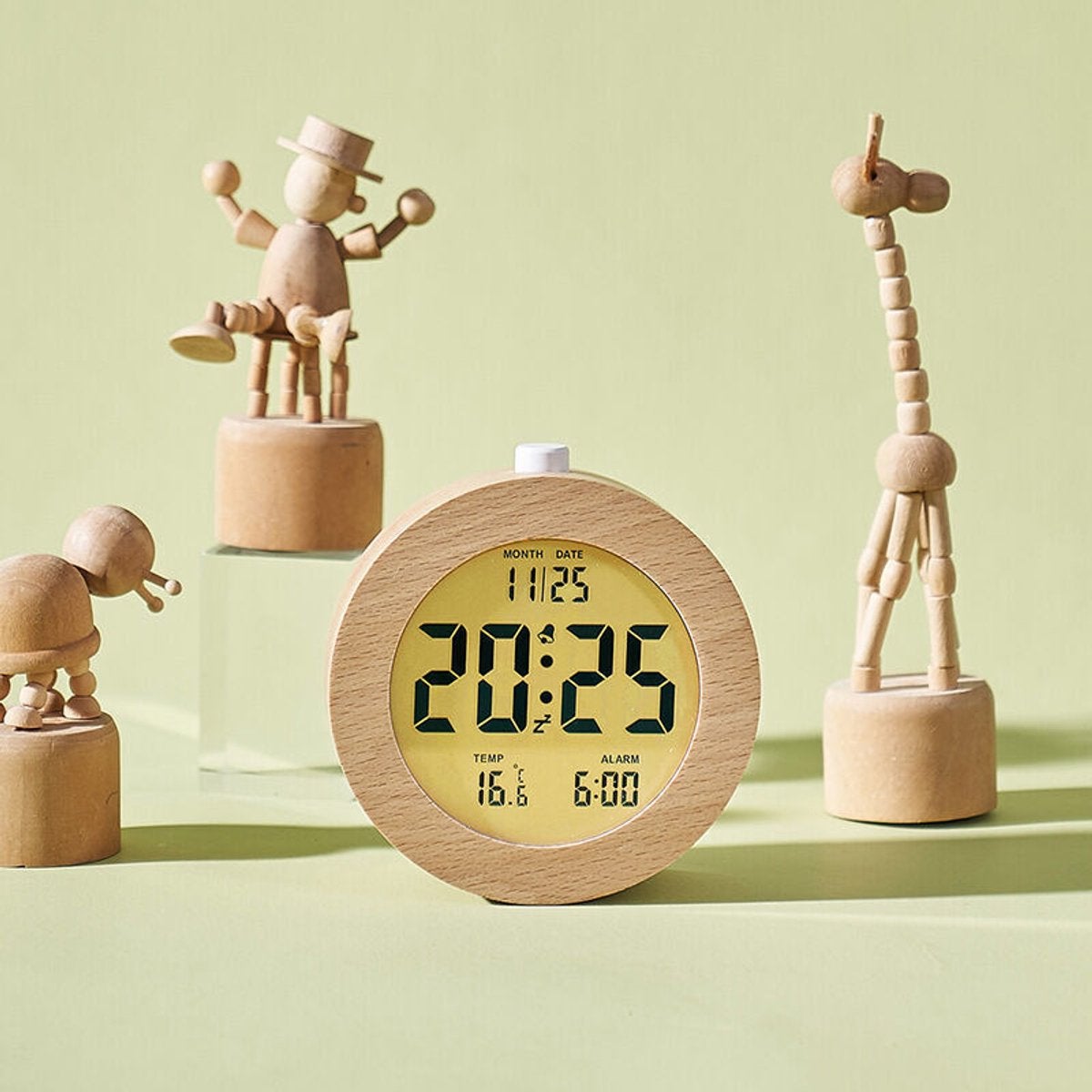 Ceas deșteptător digital din lemn, ecran LCD pentru dată, temperatură, funcție snooze și iluminare din spate, funcționează cu baterii.