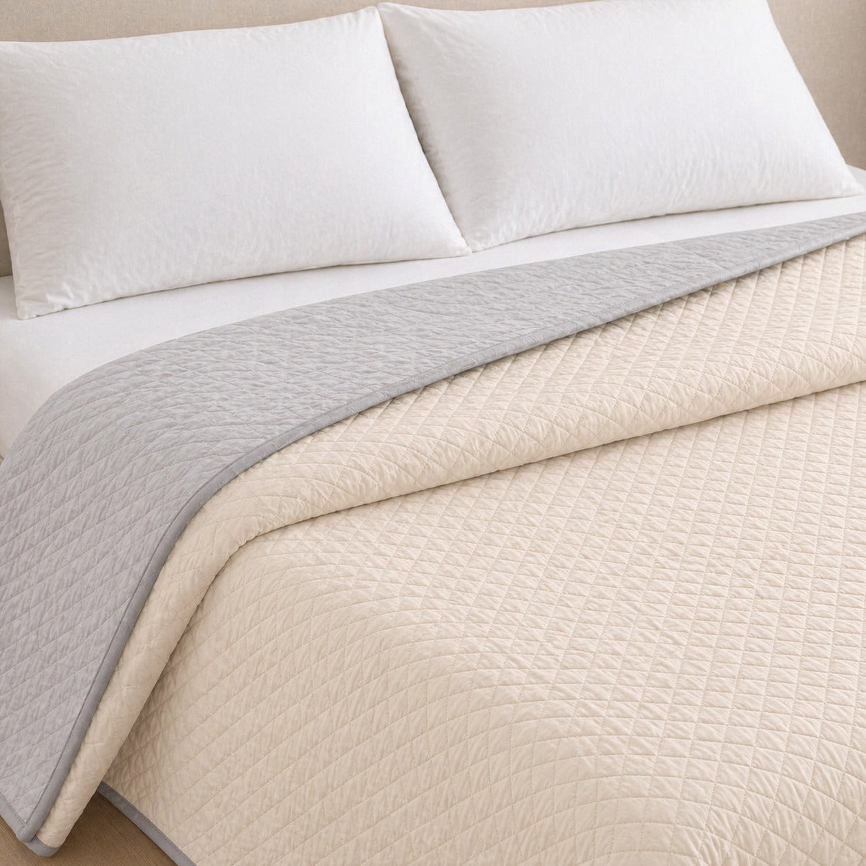 Colcha Bicolor Reversible Beige/Lino Cama 180cm Donegal Collections - 2