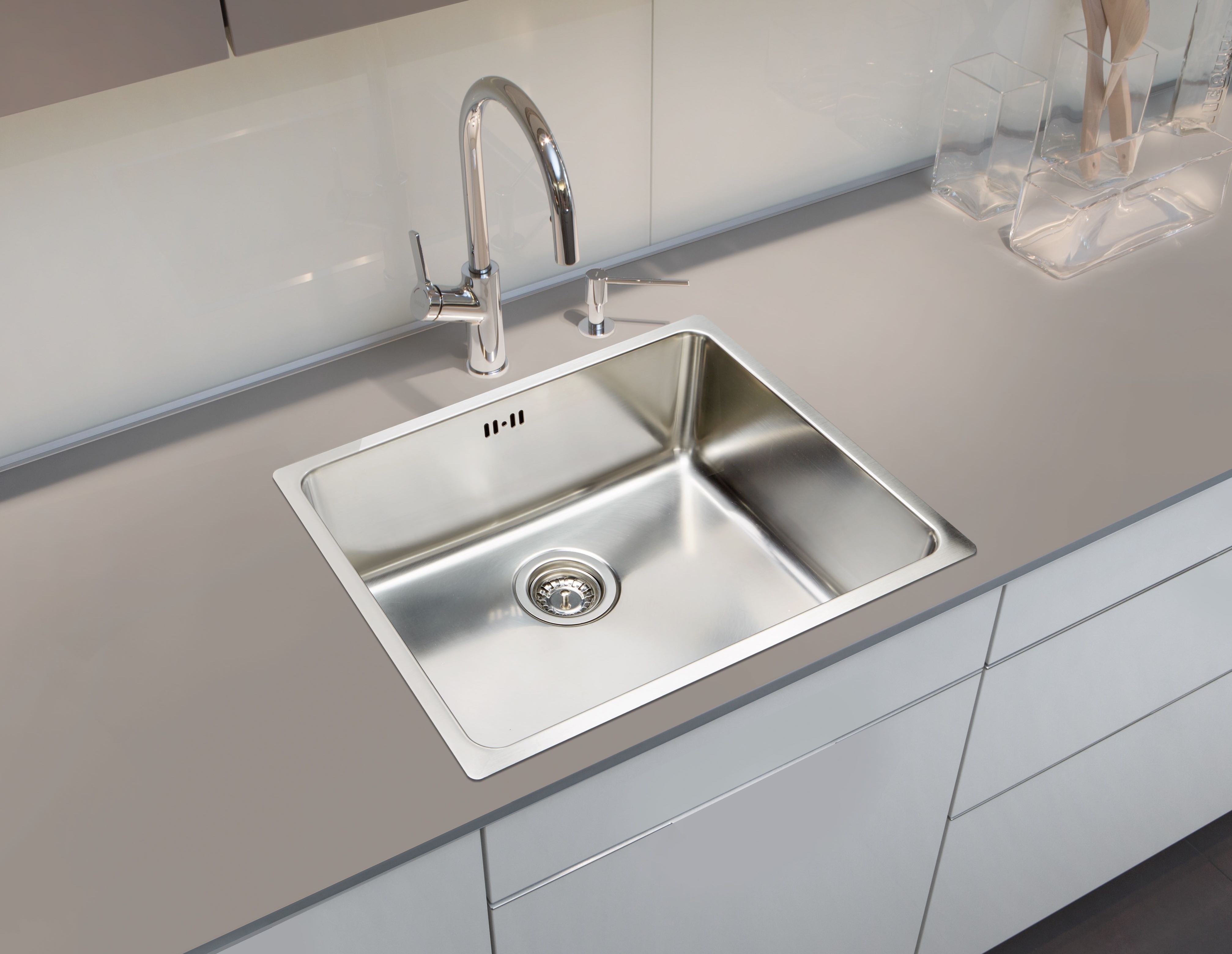 QUADRON Fregadero De Un Seno Moderno Acero Inoxidable Tamaño 50 Cm Color Satin Louis Cocina Desaguee Incluido Encaja En Mueble Al Menos 2150756953