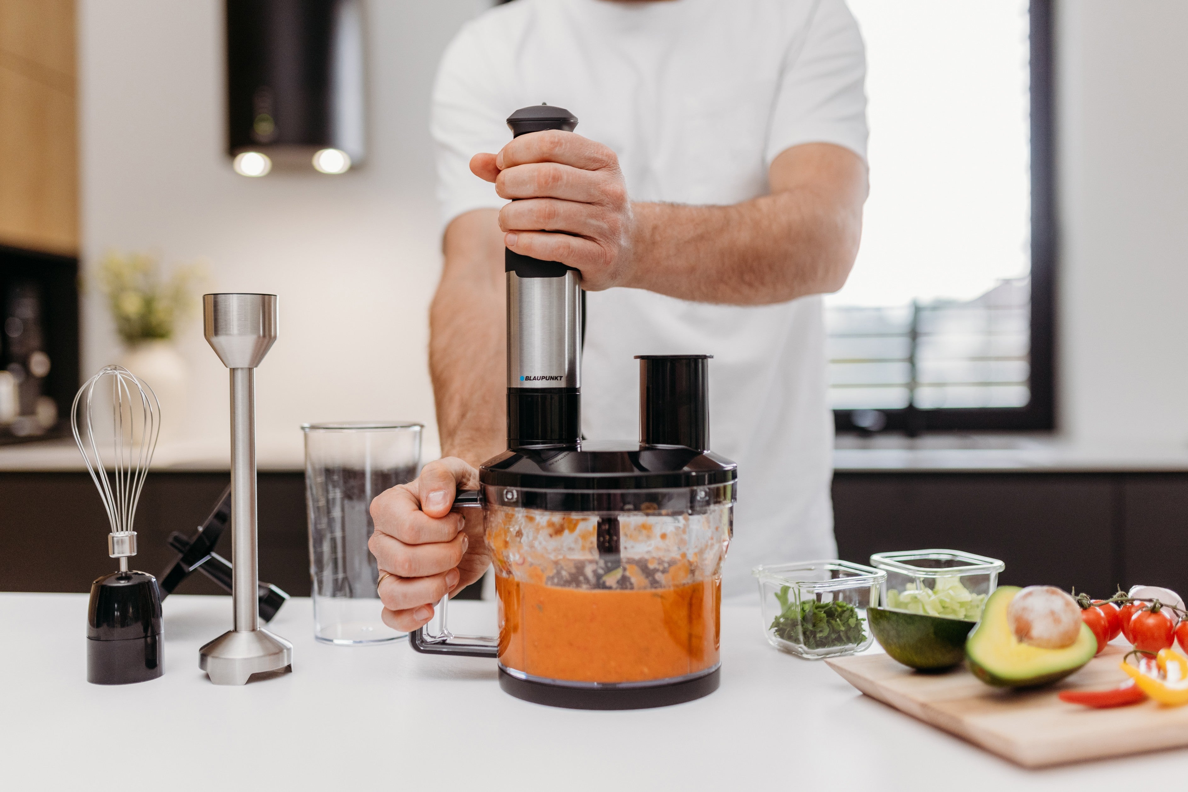 BLENDER RĘCZNY Z AKCESORIAMI BLAUPUNKT HBD611 - 2