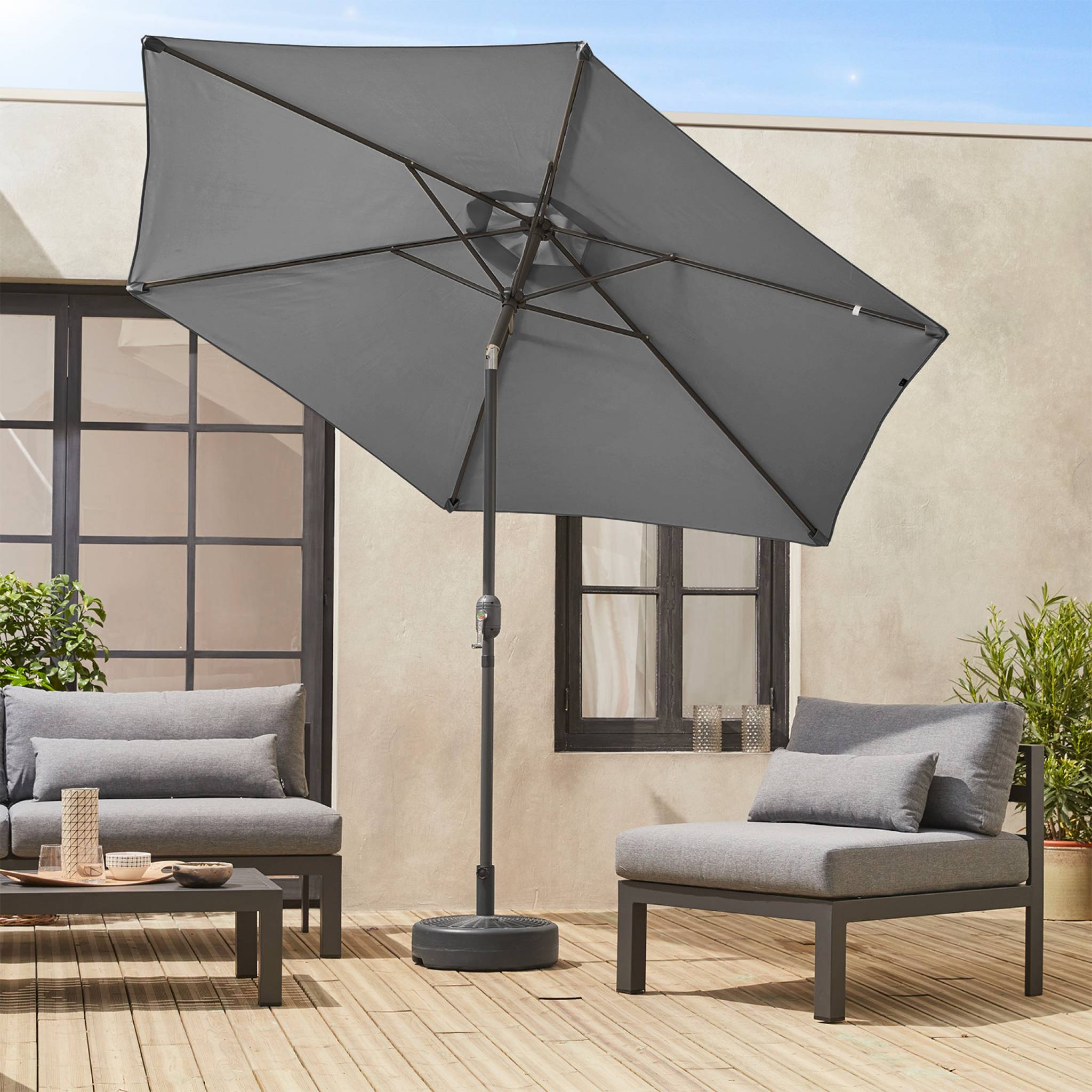 Parasol droit rond Ø300cm - Touquet Gris - mât central en aluminium orientable et manivelle d'ouverture - 3