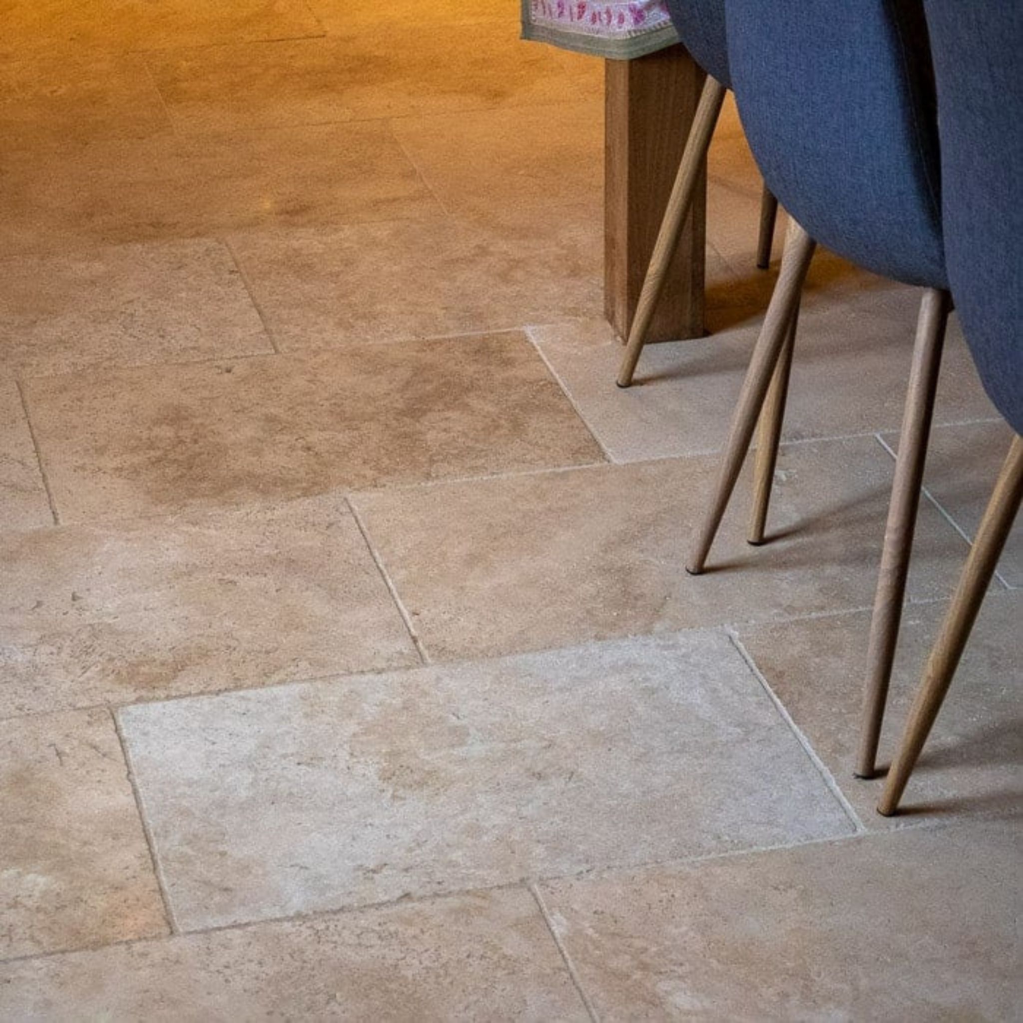 Travertin pierre naturelle mur/sol premier choix light clair - 61 cm x 40,6 cm x 1,2cm - Vendu au m² - 4