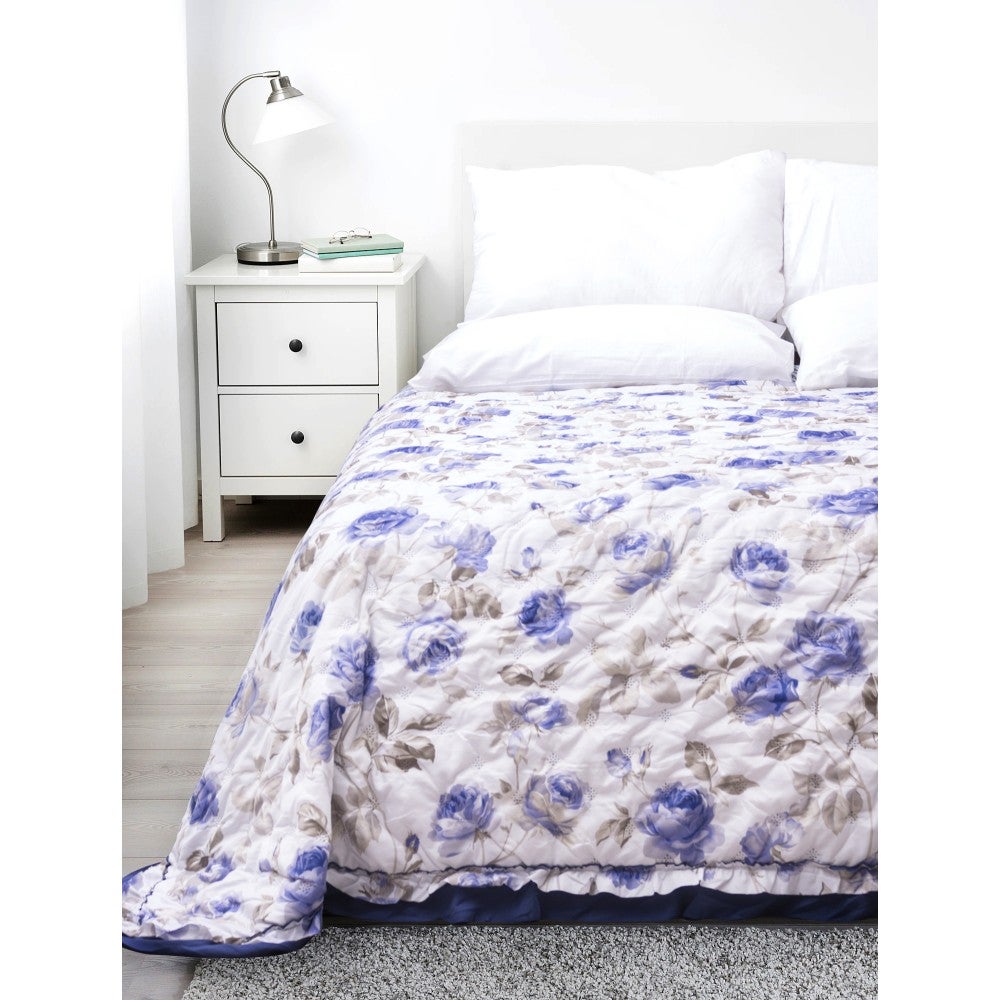 Copriletto trapuntato in cotone blu 220x230 cm Floral Patchwork - Bianca