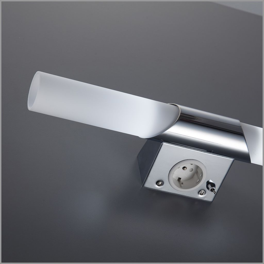 Applique murale LED salle de bain 2-flammes - avec prise et interrupteur - Chromé - E14 4,9W - 470lm - Blanc chaud 3000K - IP20 - B.K.Licht - 7