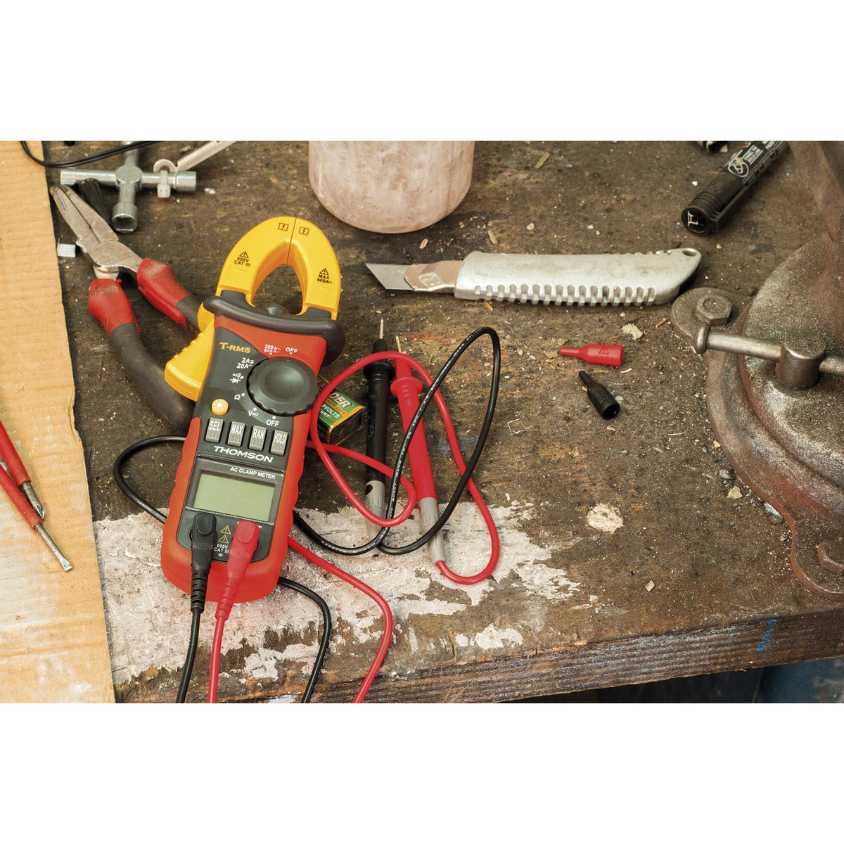 Pince ampèremétrique autocalibrée 6 fonctions CAT III 600V - Thomson - 7