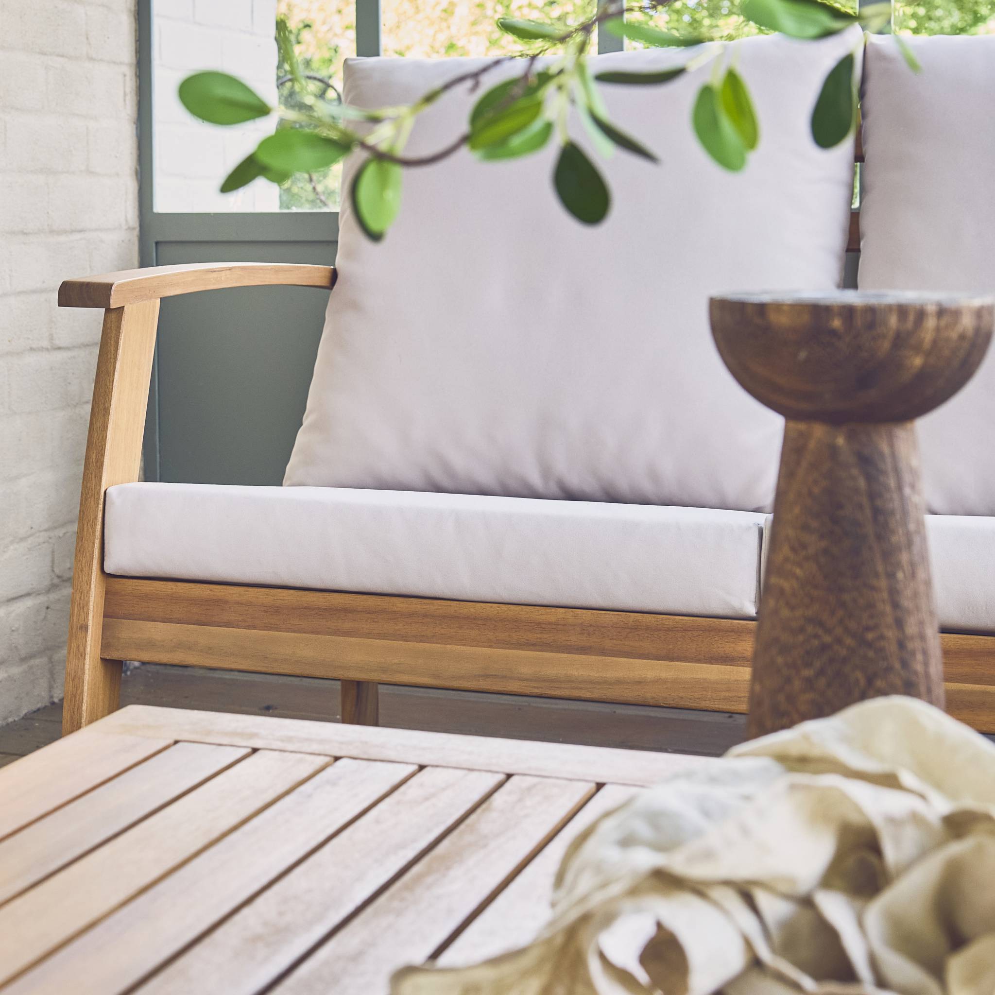 Salon de jardin USHUAIA 5 places écru en bois d'acacia. un canapé. une table. deux fauteuils USHUAIA 5 PLACES - 3