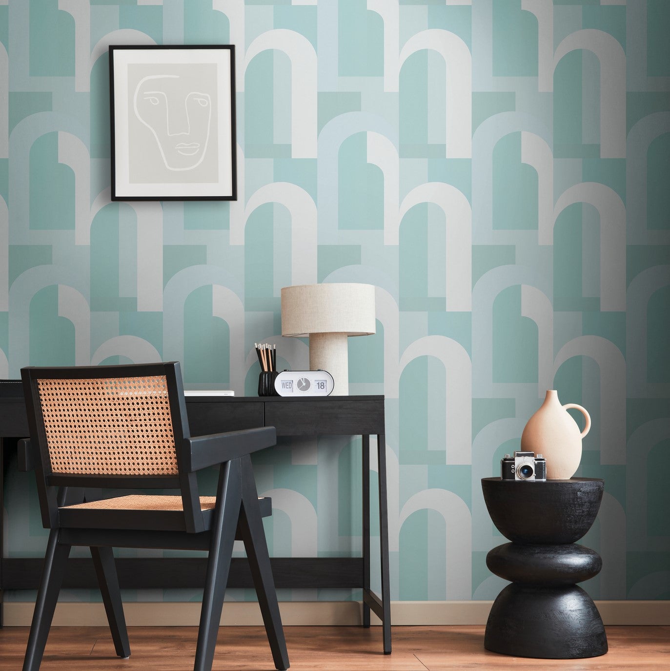 Tapeta motyw art déco turkusowymIbiałym - 53 cm x 10.05 m - LIVINGWALLS