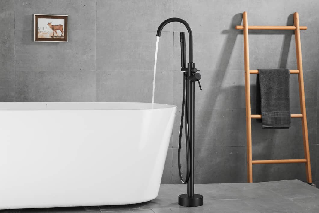 Valaz Robinet de baignoire autoportant rond noir mat - Série Ebro - 6