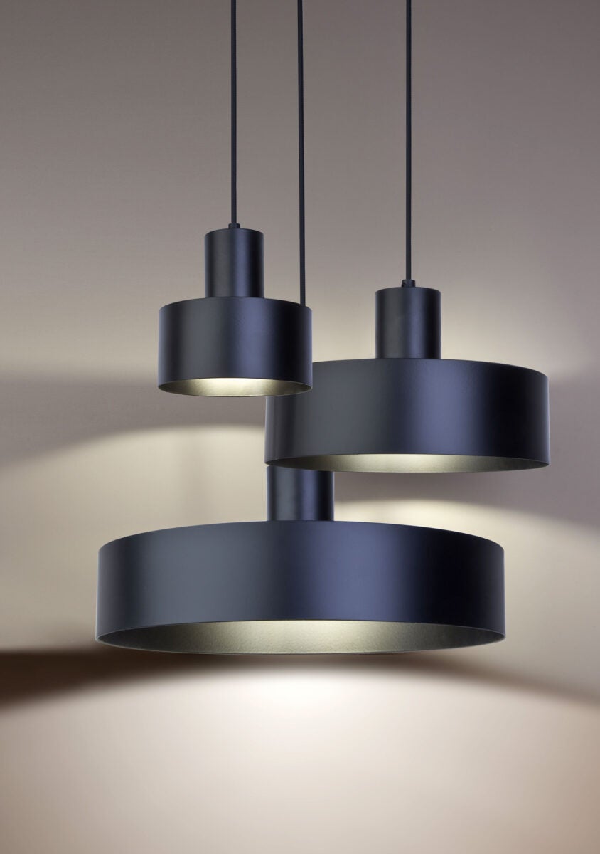 Lampa wisząca Rif czarna 1xE27x15W dekoracyjna wym: 90 x 15 x 15 cm metal SIGMA