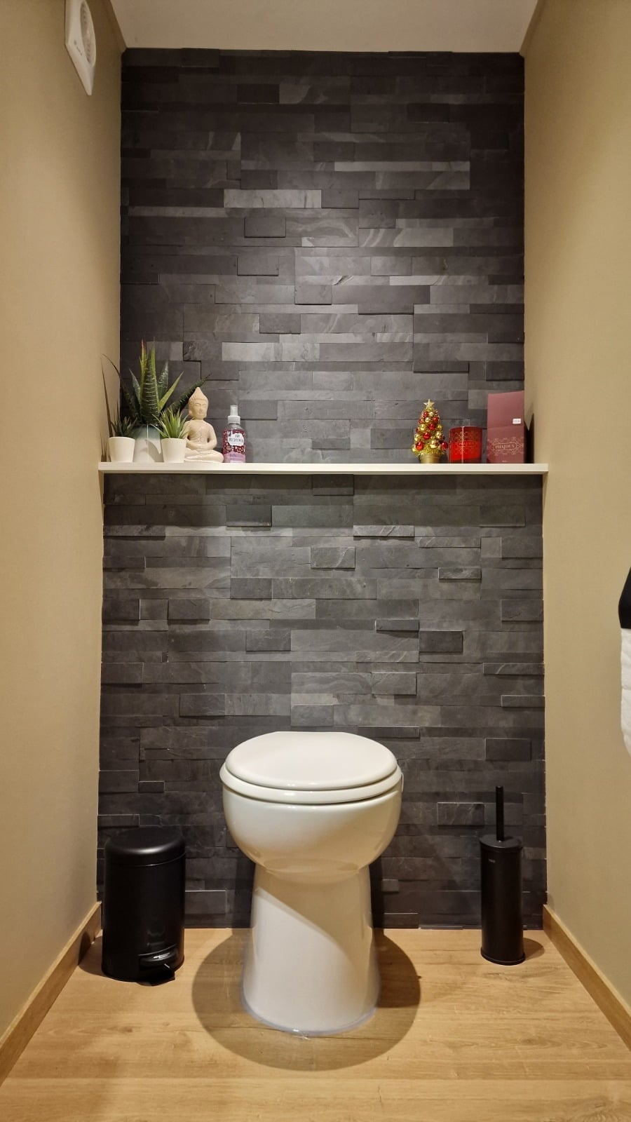 Revestimiento de Pared Tira Autoadhesiva de Piedra Natural Negro Carbón – Relieve 60x15 cm, Grosor 0,2/0,4 cm - 2