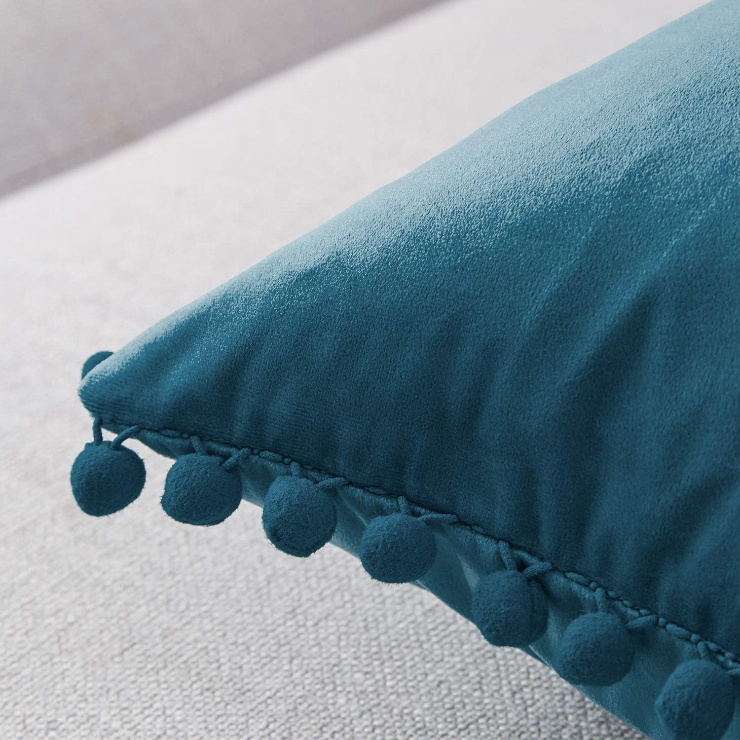 Set of 2 velvet pillows, simple pillowcases, decorative pillow case， 45 × 45 cm，Bleu paon - 4