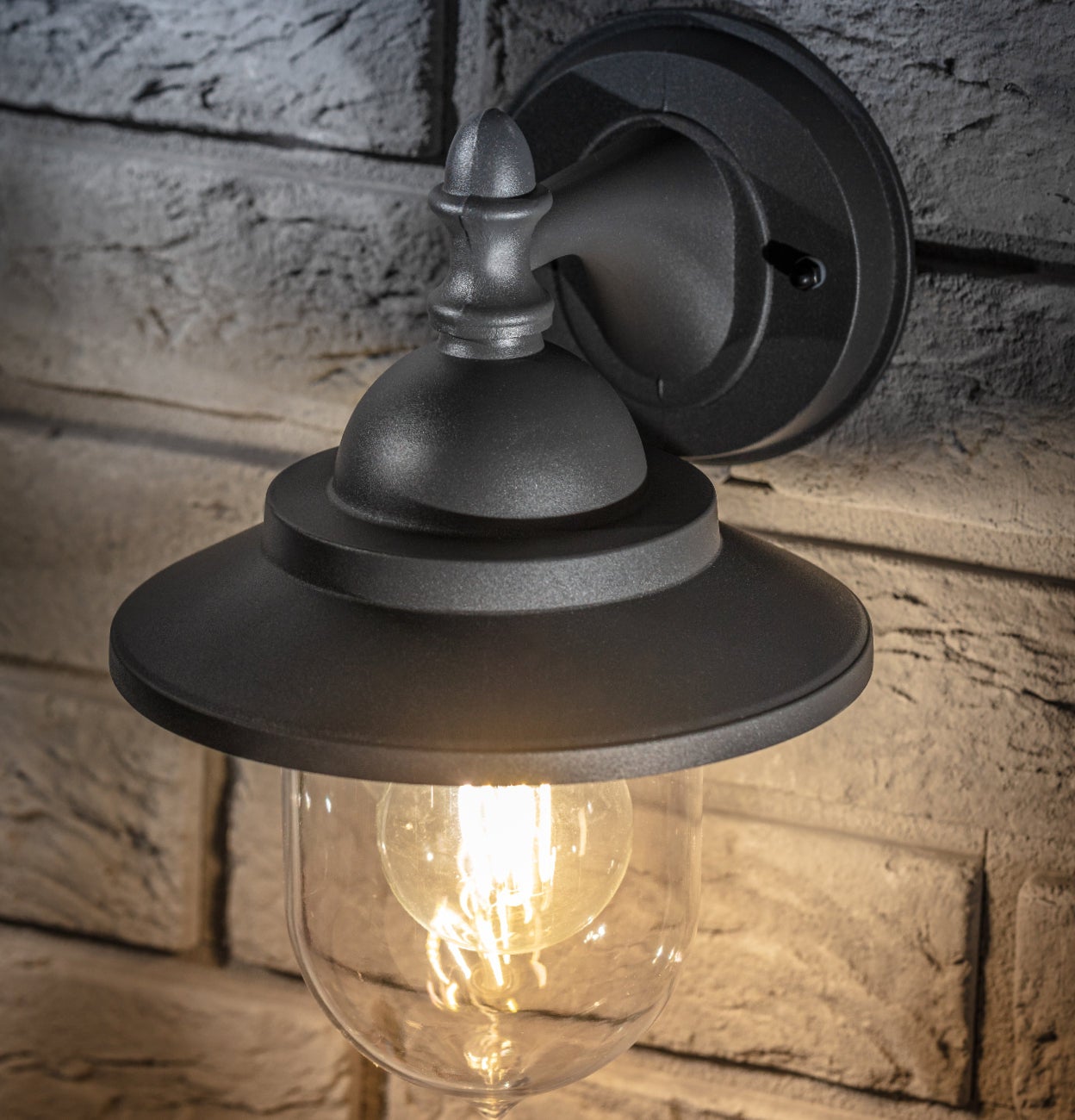 Lampada Da Parete Per Esterni Retrò In Alluminio E Vetro - IP65 Antiruggine, Attacco E27 - Design Semplice E Creativo Per Giardino E Balcone
