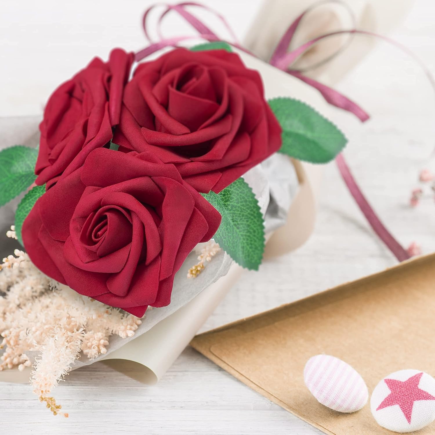 50Pcs Rouges Roses Fleurs Artificielles, Rouge Foncé Roses Latex Faux Roses avec Tige DIY pour Mariage Mariée Bouquets Centres no leaves - 4