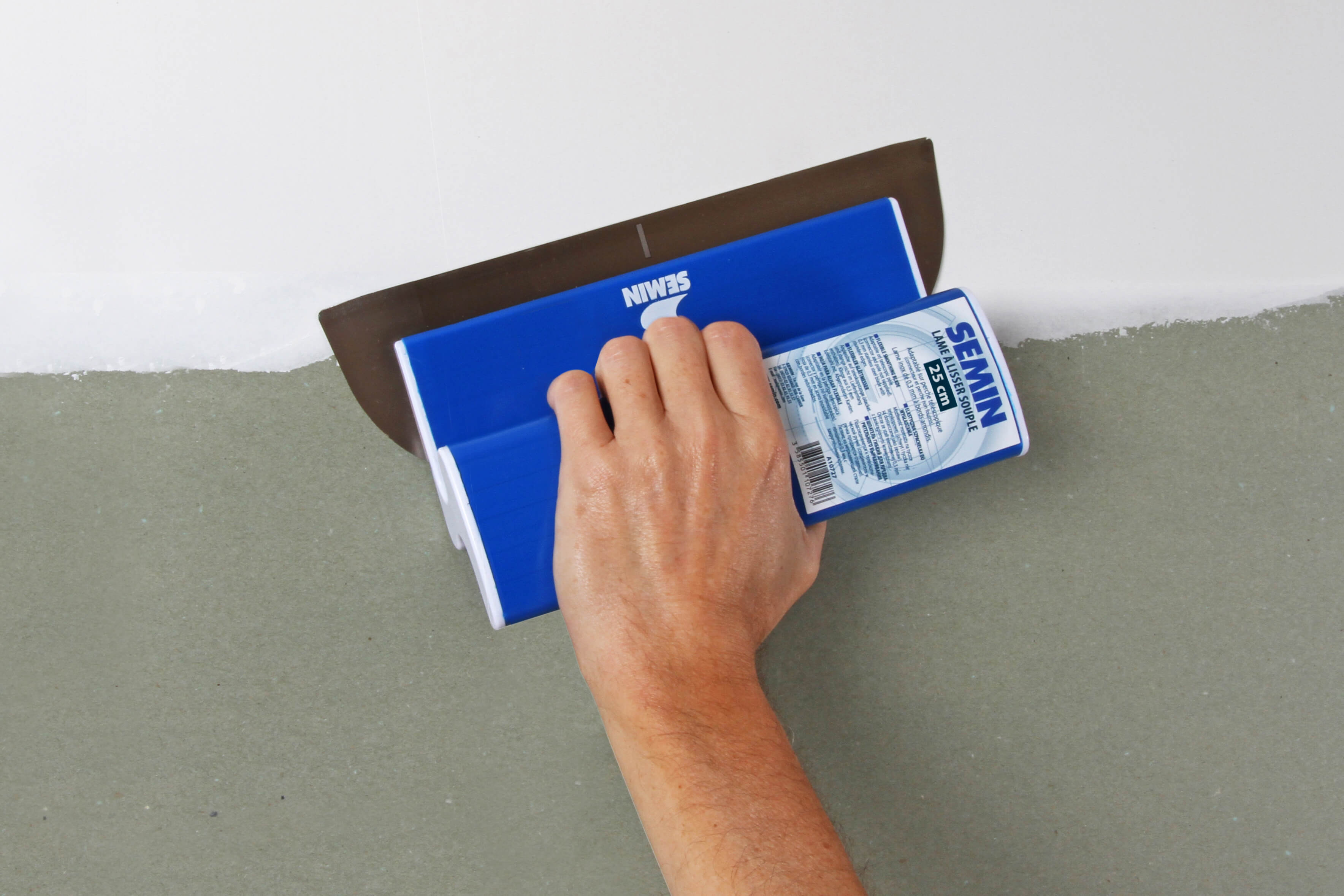 Semin - Enduit de Lissage pour Finition des Murs - Intérieur - Seau de 10 kg(Lot de 2), un Rouleau, 23 cm et une Lame pour Enduire et Lisser, 25 cm - 4