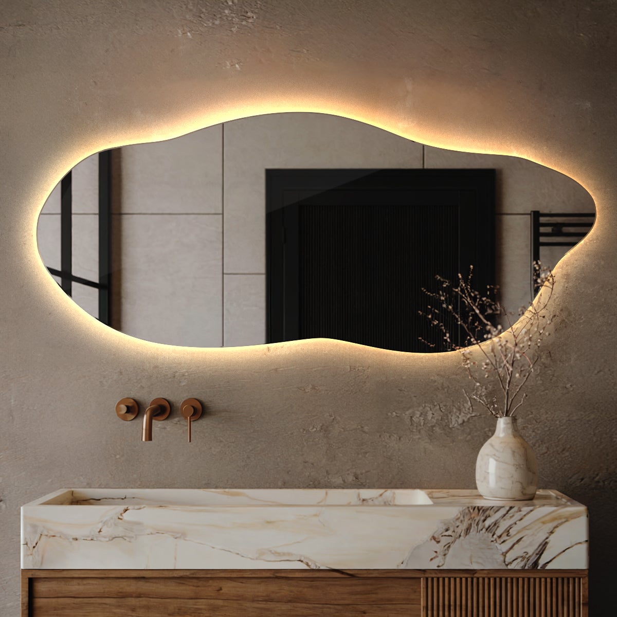 Grand miroir LED organique 45x100 cm - éclairage chaud, design contemporain pour salon ou chambre - 2