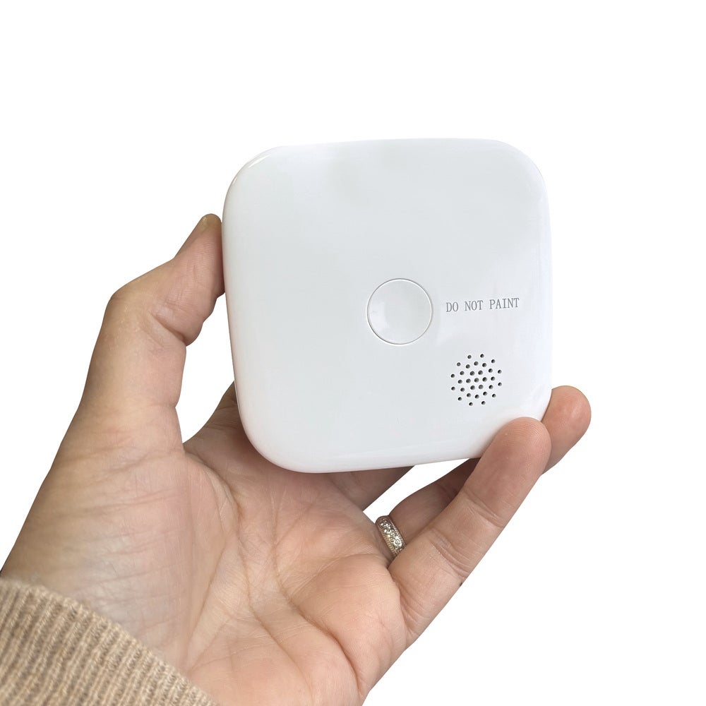 Détecteur de fumée compact, design carré, à piles, voyant de fonctionnement, 85dB, garantie 10 ans - Tibelec - 4