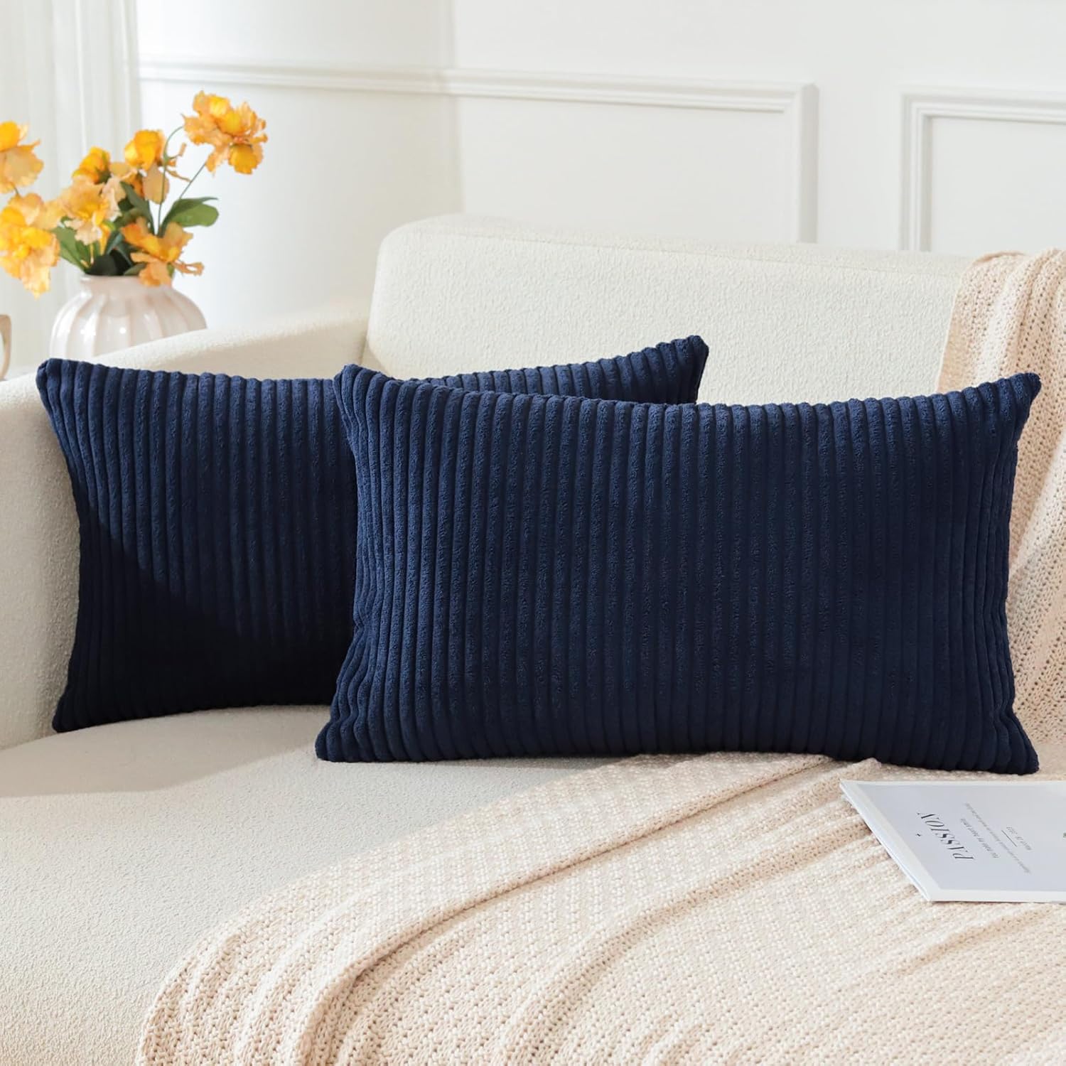 Housses de coussin en velours côtelé (lot de 2) Coussins de canapé décoratifs, housses de coussin décoratives douces, 30 x 50 cm, bleu marine - 2