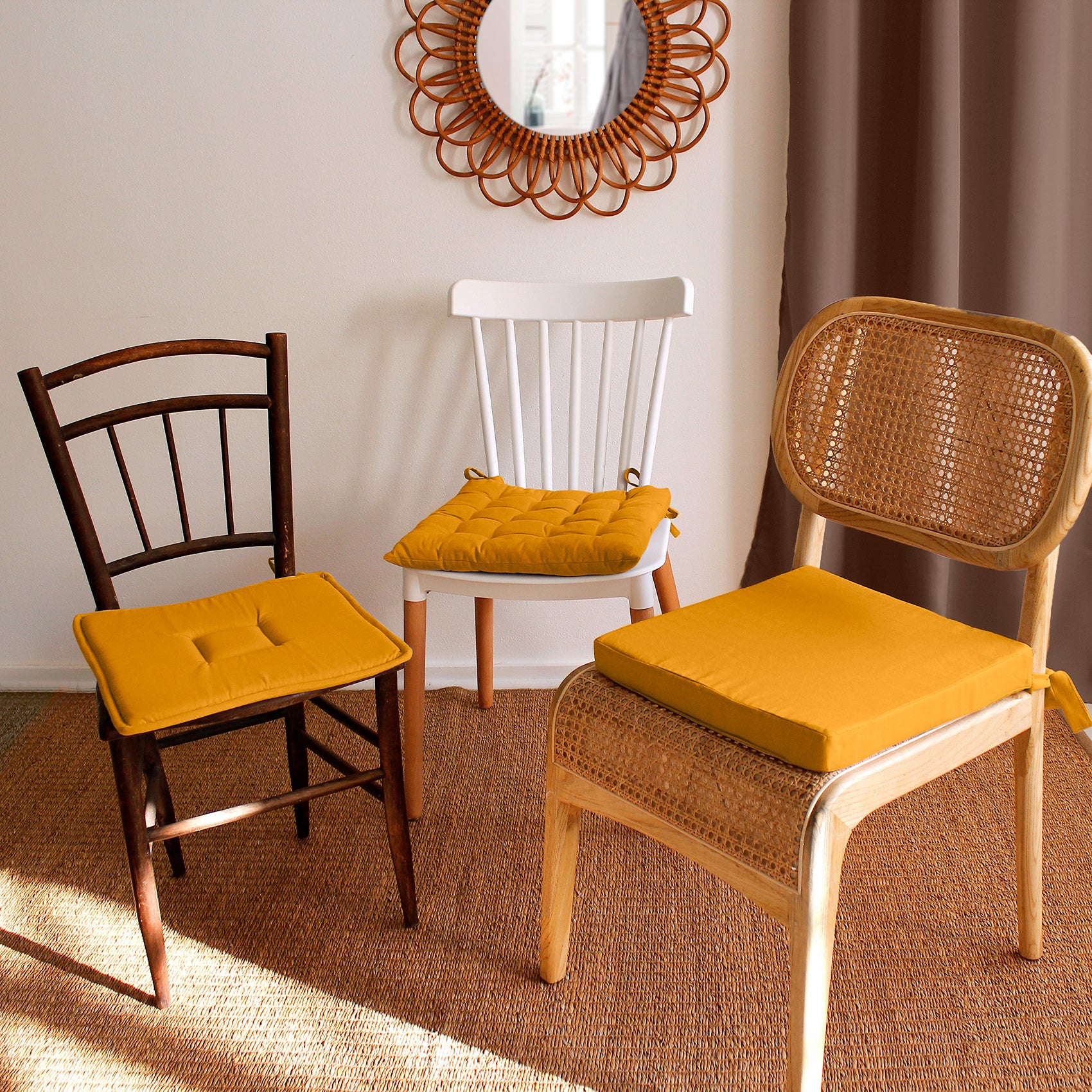 Galette de chaise piquée 16 points en coton et nouettes - Jaune moutarde - 38x38 cm - Coton - 2