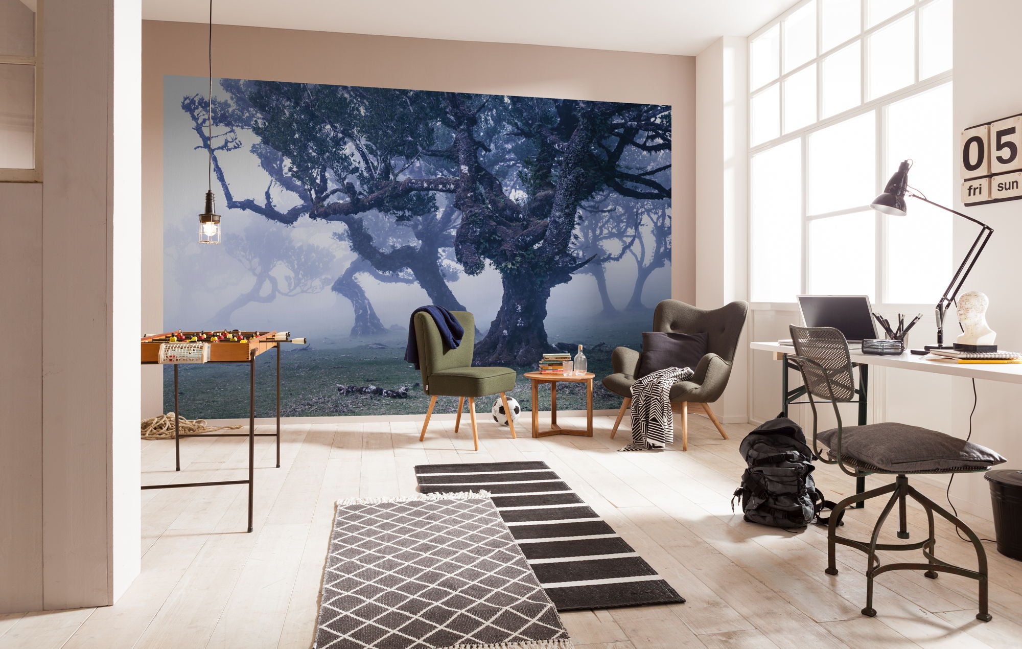 Fototapeta mglisty las niebieskim - 400 x 250 cm - SANDERS &amp; SANDERS