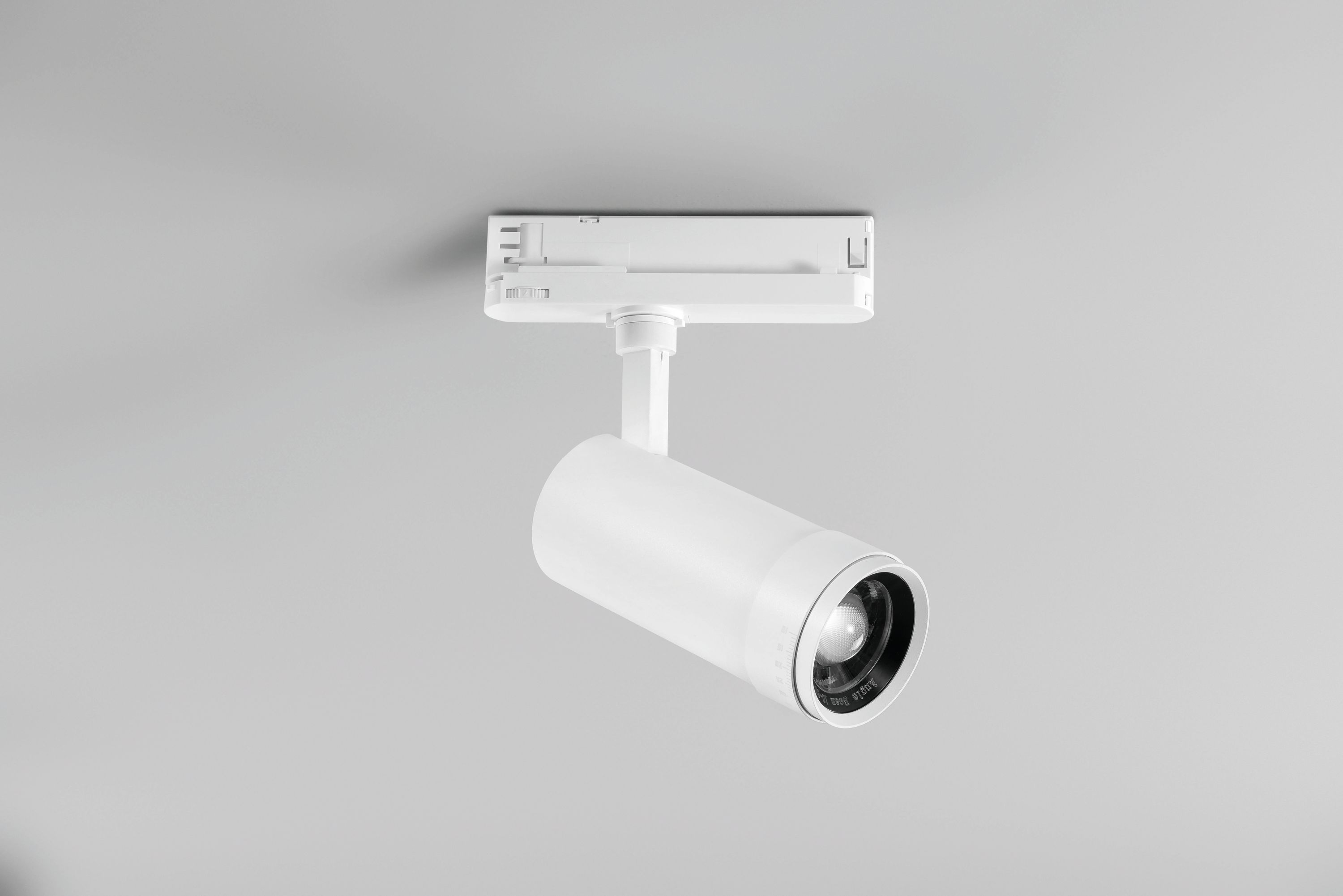 EXPLORER Luminaire sur rail LED blanc lumière naturelle 4000k | Leroy ...