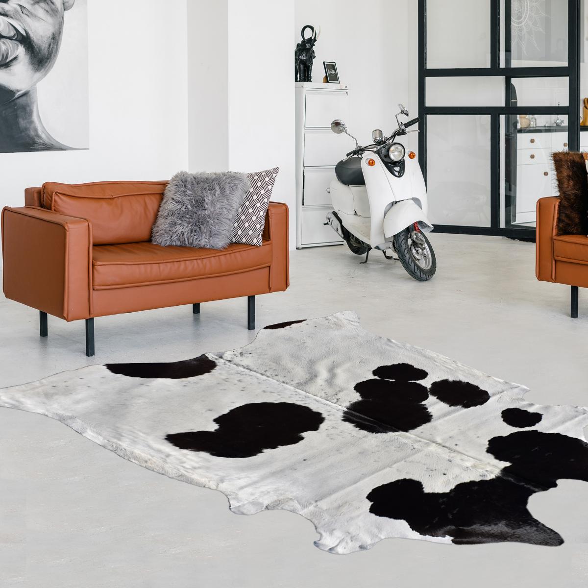 Tapis peau de vache 160x180 kilm fait à la main noir et beige - 2