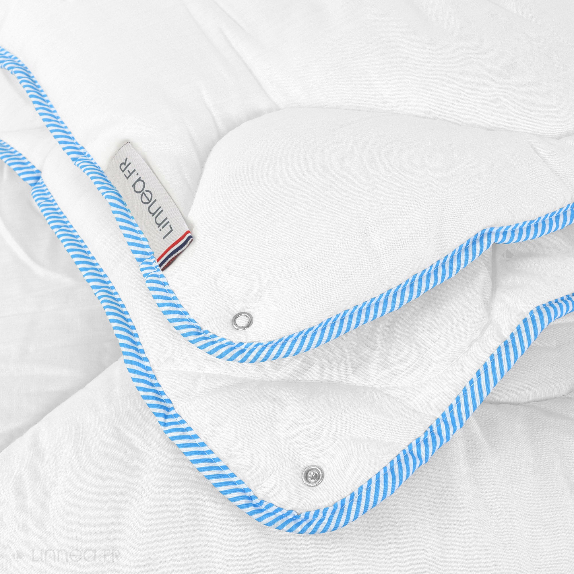 Couette 4 saisons 140x200 cm HARMONIE garnissage fibre polyester 150+300 = 450 g/m2 - 4