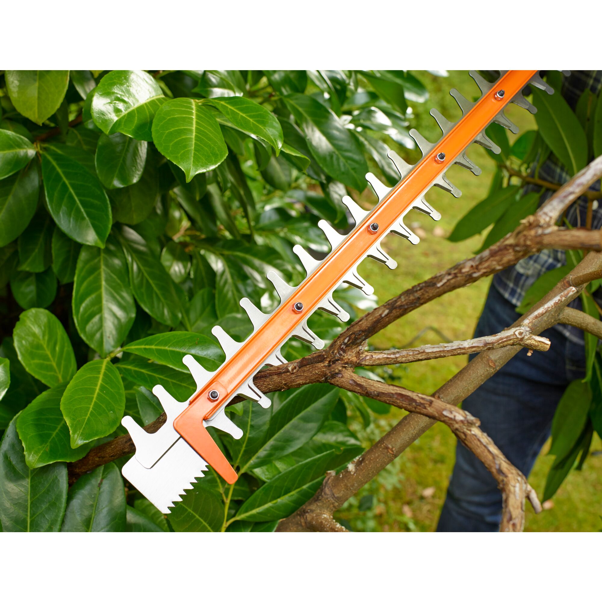 Taille-haie électrique 500 W avec lame de 55 cm et Sawblade™ – BEHTS 401 pour grandes haies – Black & Decker - 5