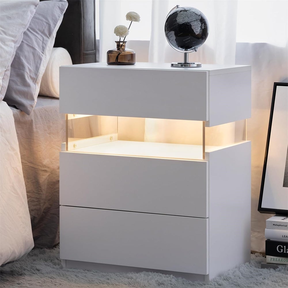 Stolik nocny LED z 3 szufladami - płyta akrylowa, regulowane oświetlenie RGB i nowoczesna konstrukcja z płyty MDF