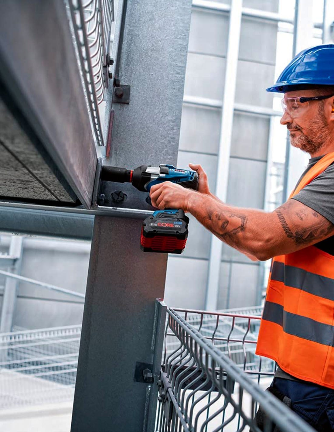 Bezprzewodowy klucz udarowy Bosch GDS 18V-1000 C 1000 Nm i podwójna bateria - 4