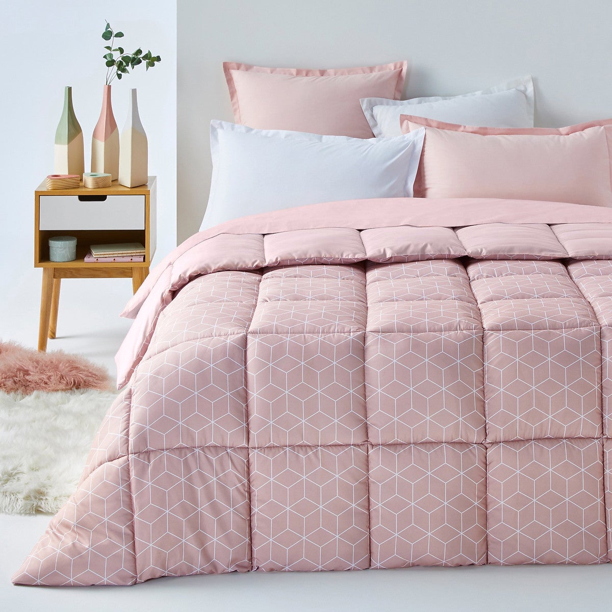 Couette Légère MORTREUX – Imprimée, Blanc, 140x200 Cm – Microfibre Et Polyester