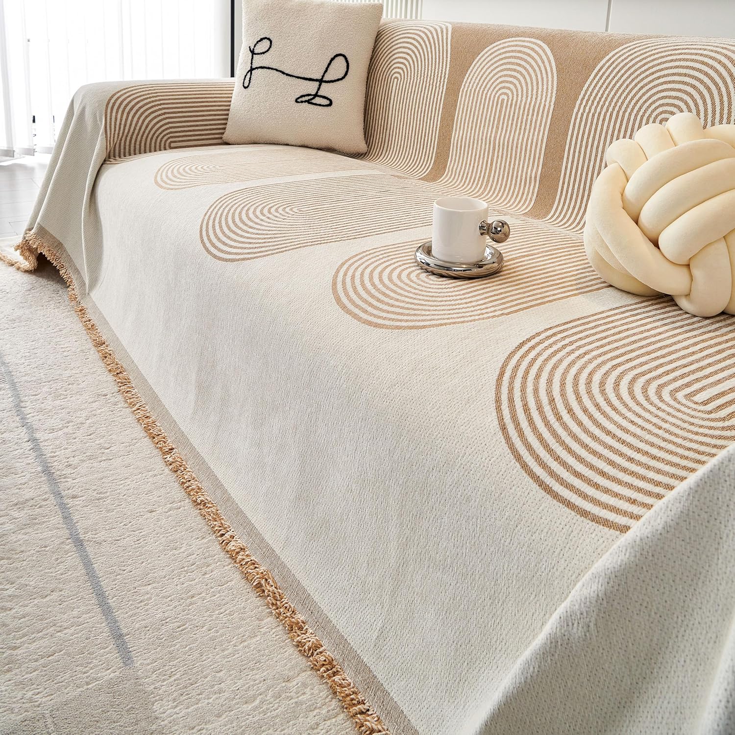 Zielony pokrowiec na sofę z geometrycznym wzorem - może służyć jako narzuta na łóżko, szal, ręcznik plażowy itp. - 180 x 340 cm, beżowy, 1 sztuka - 4
