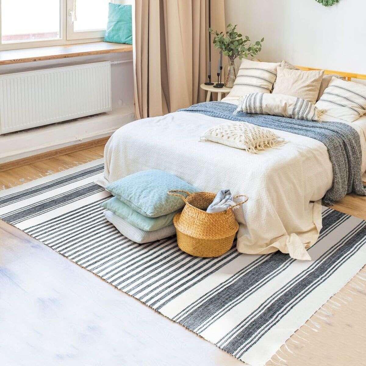 230
