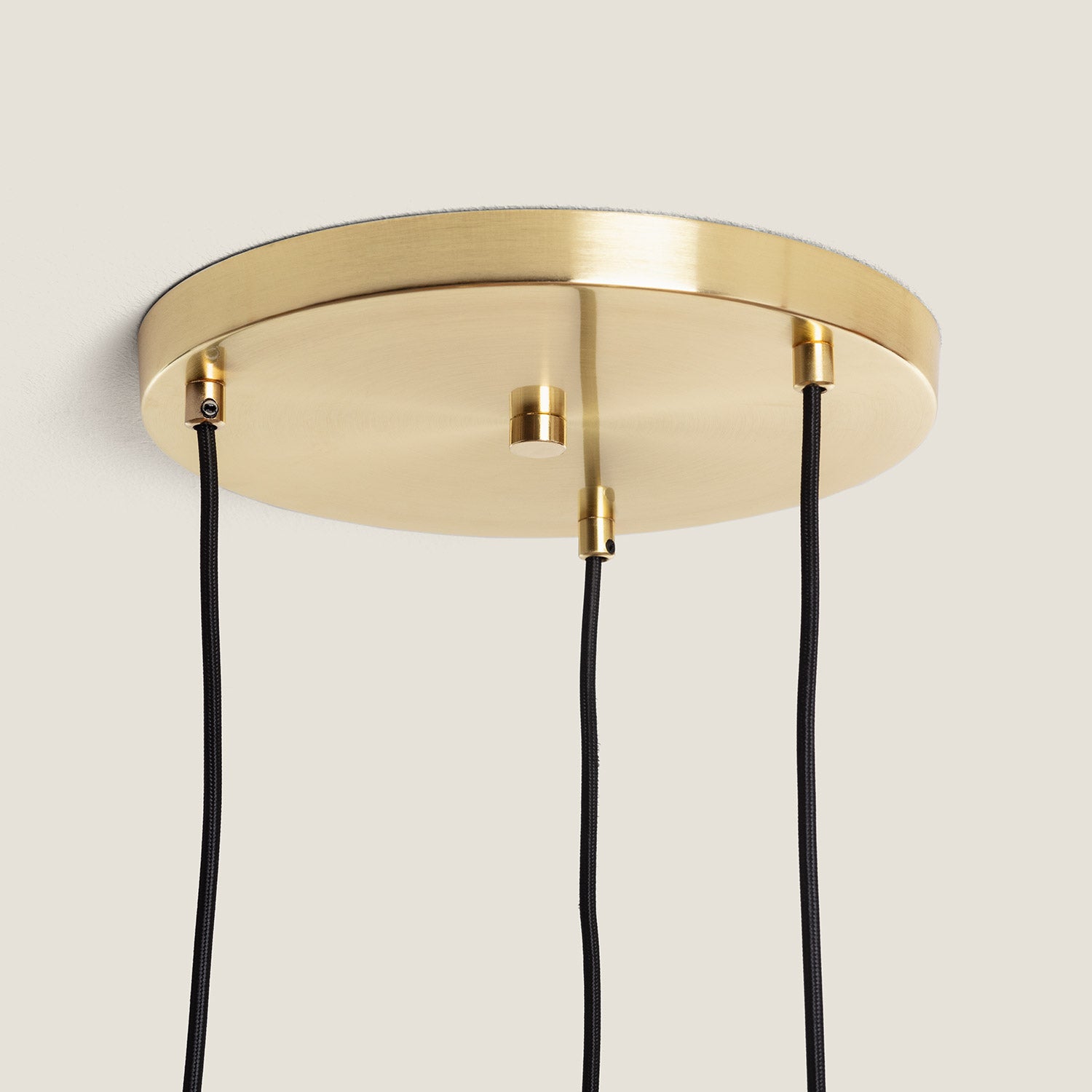 LEDKIA LIGHTING - Lámpara Colgante Tri Klimt | Diseño Clásico y Elegante | 3 Pantallas de | Compatible con Bombillas E27 | Uso en Interiores, - 8