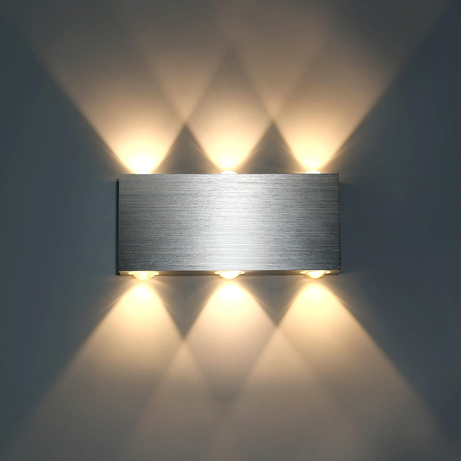 Lampa ścienna LED 18W do wnętrz, nowoczesna kwadratowa lampa ścienna Up Down z aluminium, oświetlenie dekoracyjne, światło białe ciepłe
