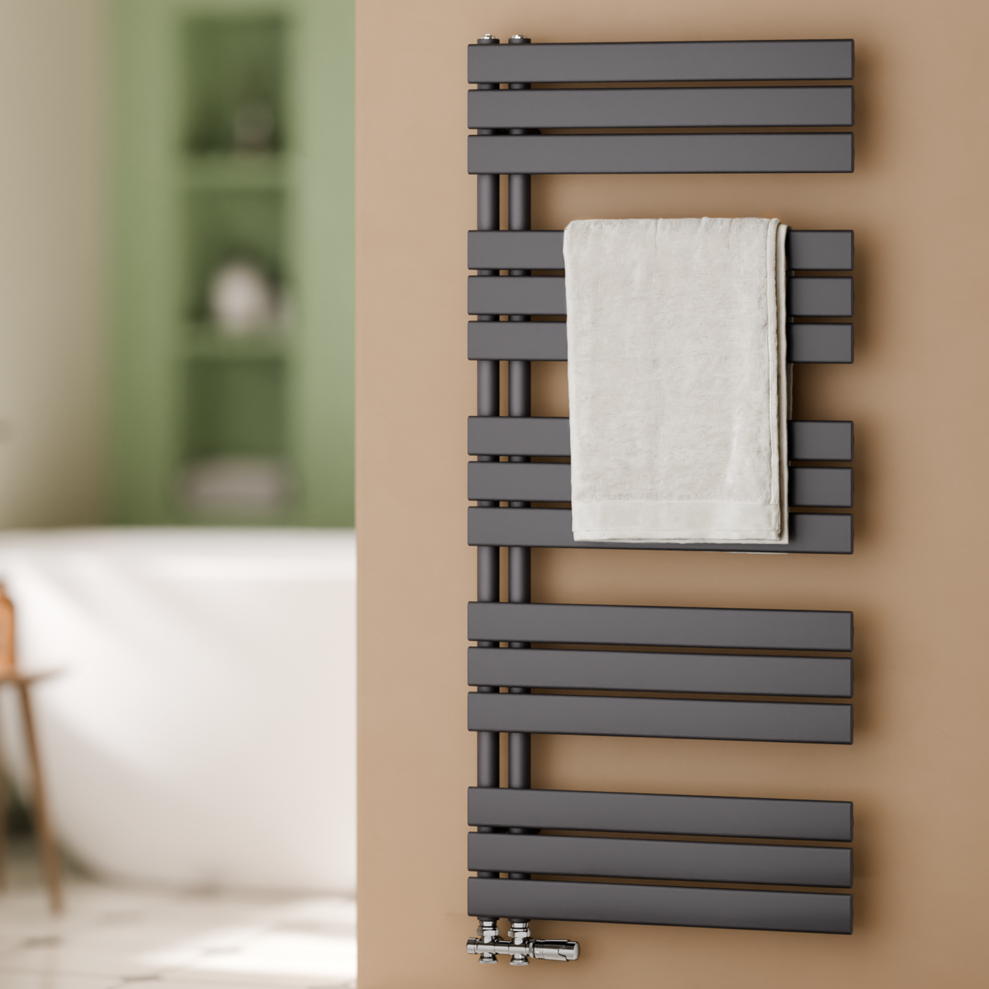 Grzejnik łazienkowy drabinkowy na ciepłą wodę - Stalowy z podłączeniem środkowym - Kolor antracytowy - Wymiary 1320 x 600 mm - Moc 838 W