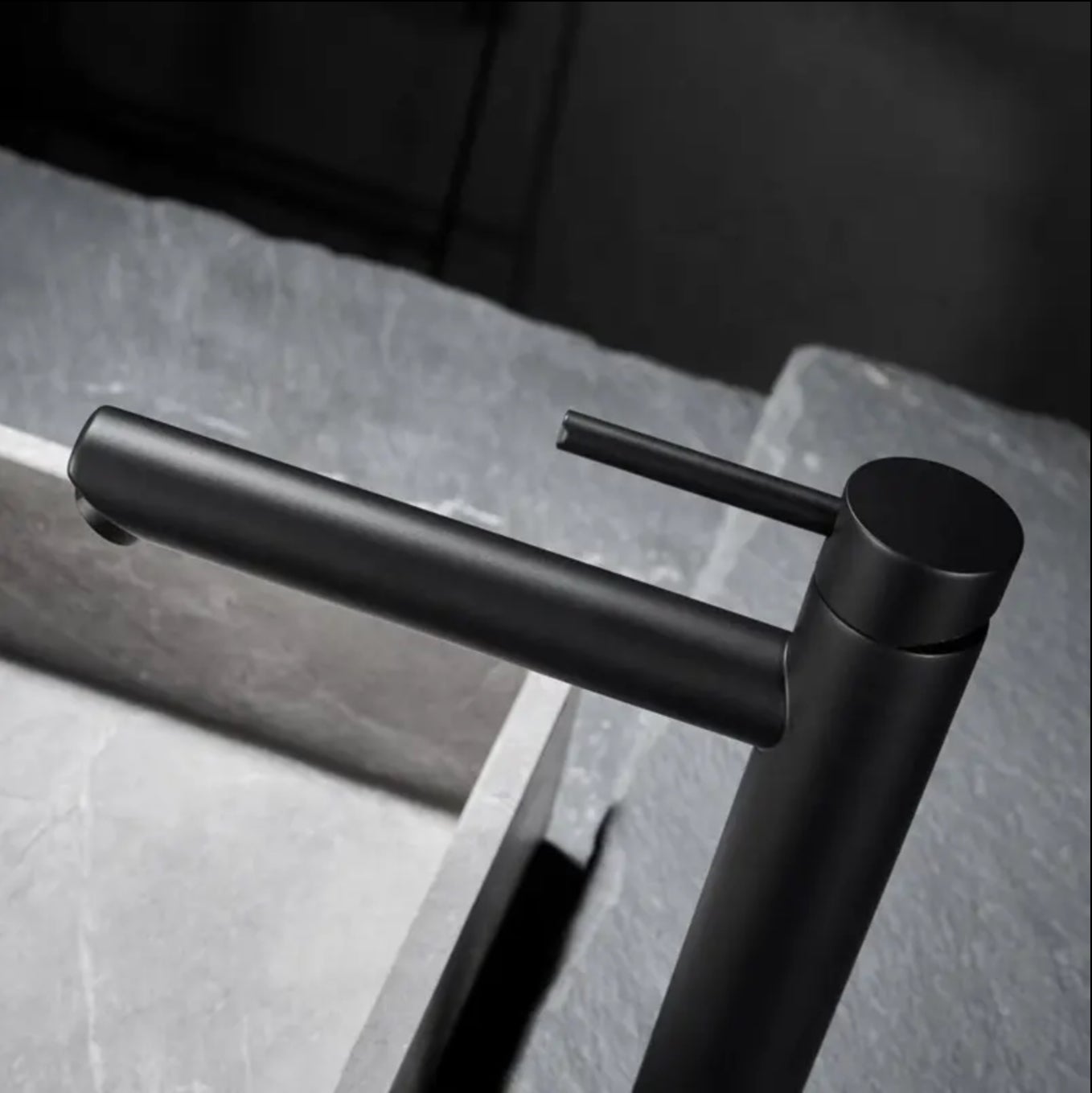 Rubinetto lavabo da piano in ottone nero opaco BNF605B collezione Céphise - 4