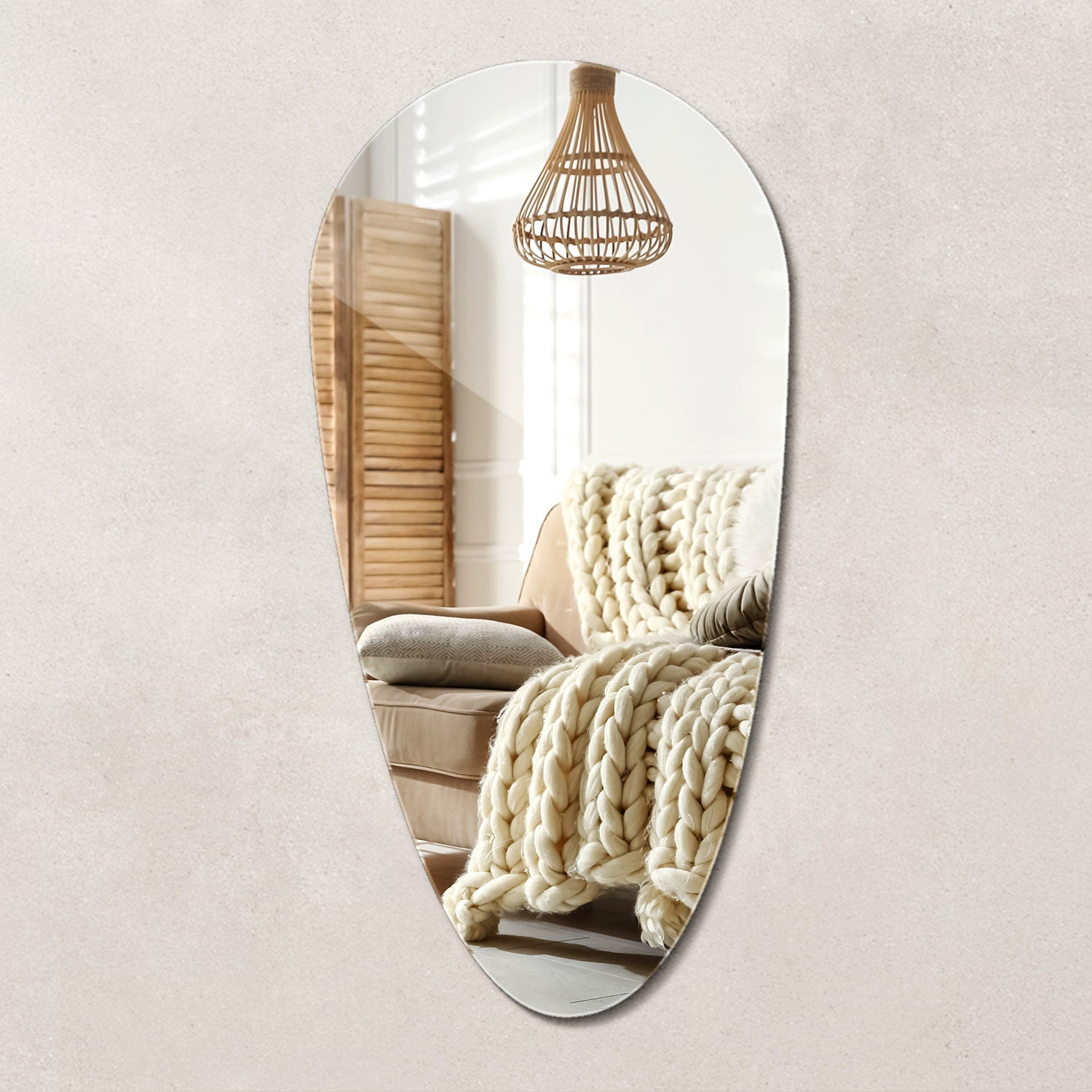 Grand Miroir Mural Asymétrique Moderne Avec Cadre En Métal En Rouge-Homary