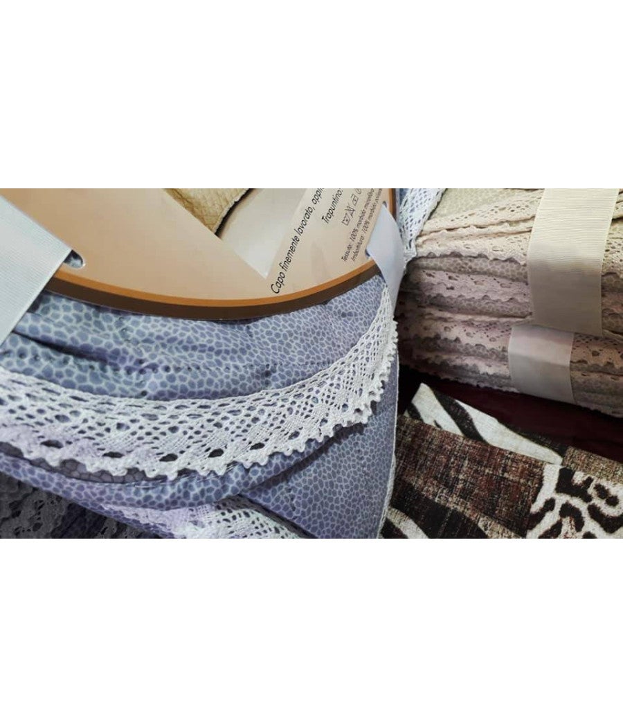 Trade Shop - Trapuntino Matrimoniale 255x255cm Con Bordi Merlettati Colore E Fantasia Casuale - - 3