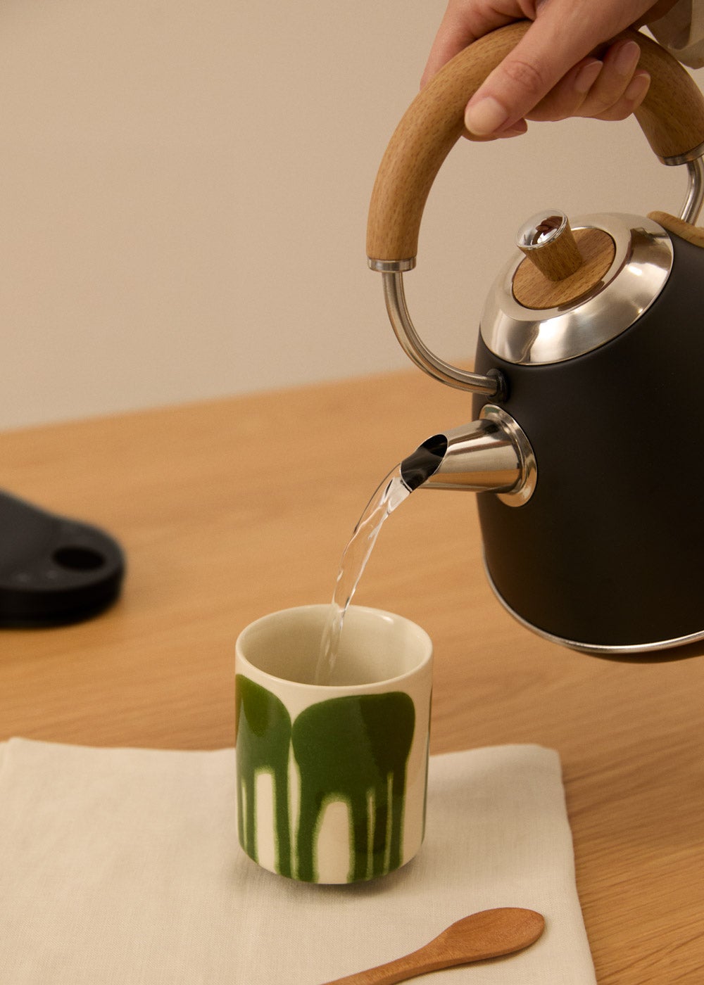 CREATE - KETTLE RETRO PRO - Bouilloire électrique 1 L avec contrôle de température - Noir - 2