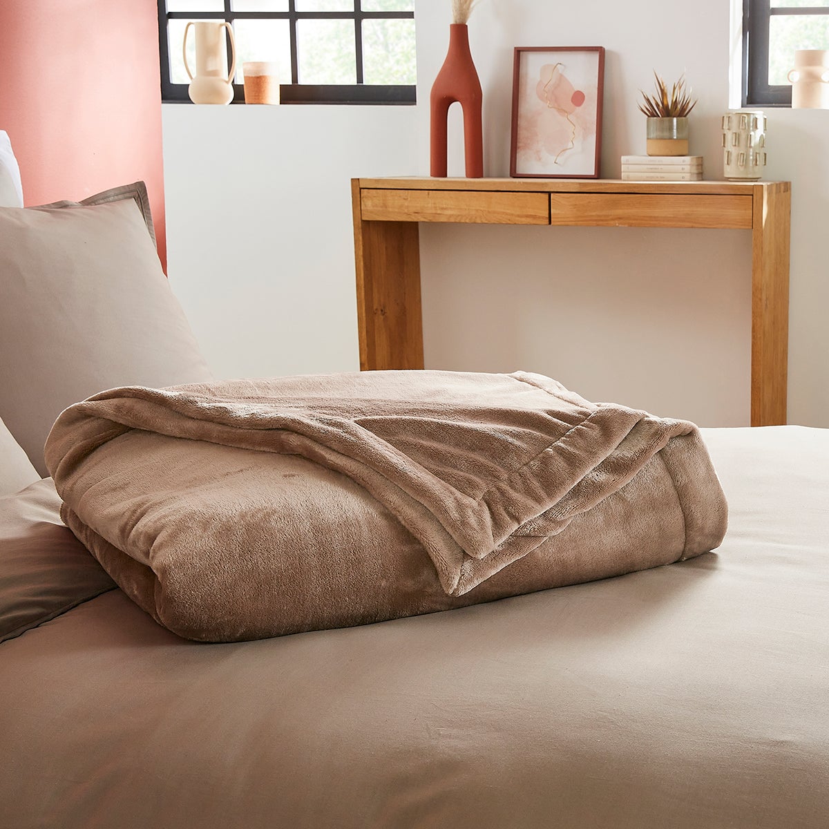 DODO | Couverture Polaire Extra Douce Coloris Taupe 220x240 - 3