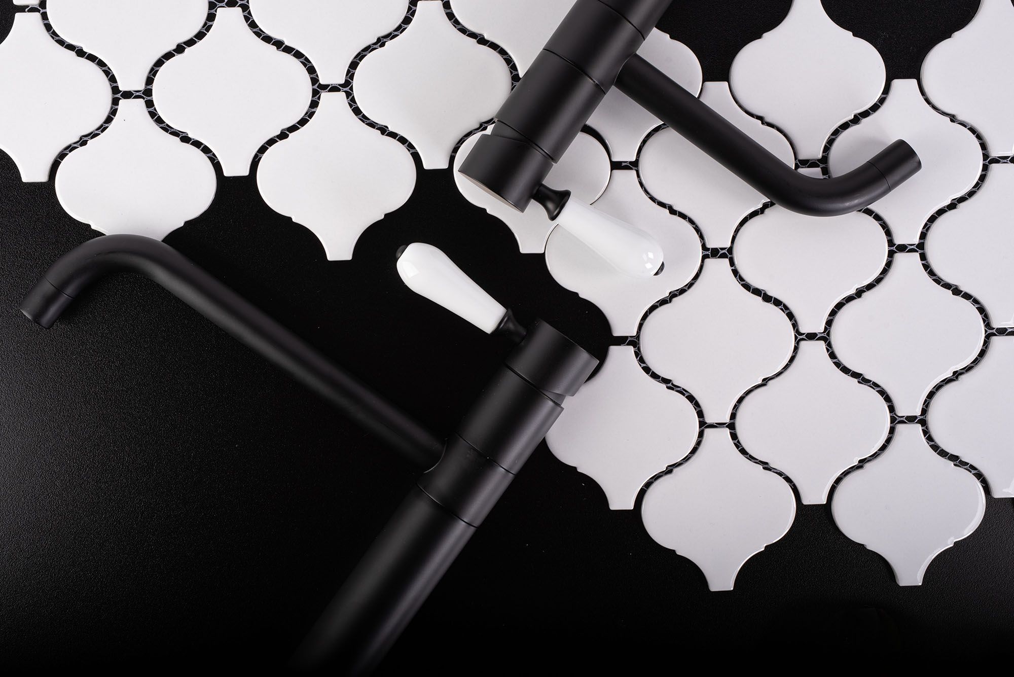 Bateria umywalkowa Rea Serra czarna niska - 2