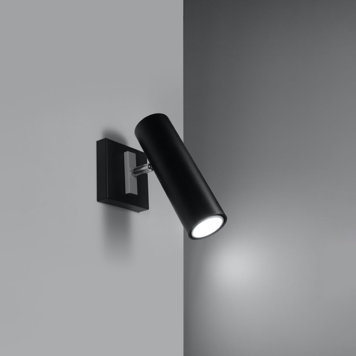 Kinkiet INVICTA czarny LED 3000K - 8x8x20cm Sollux