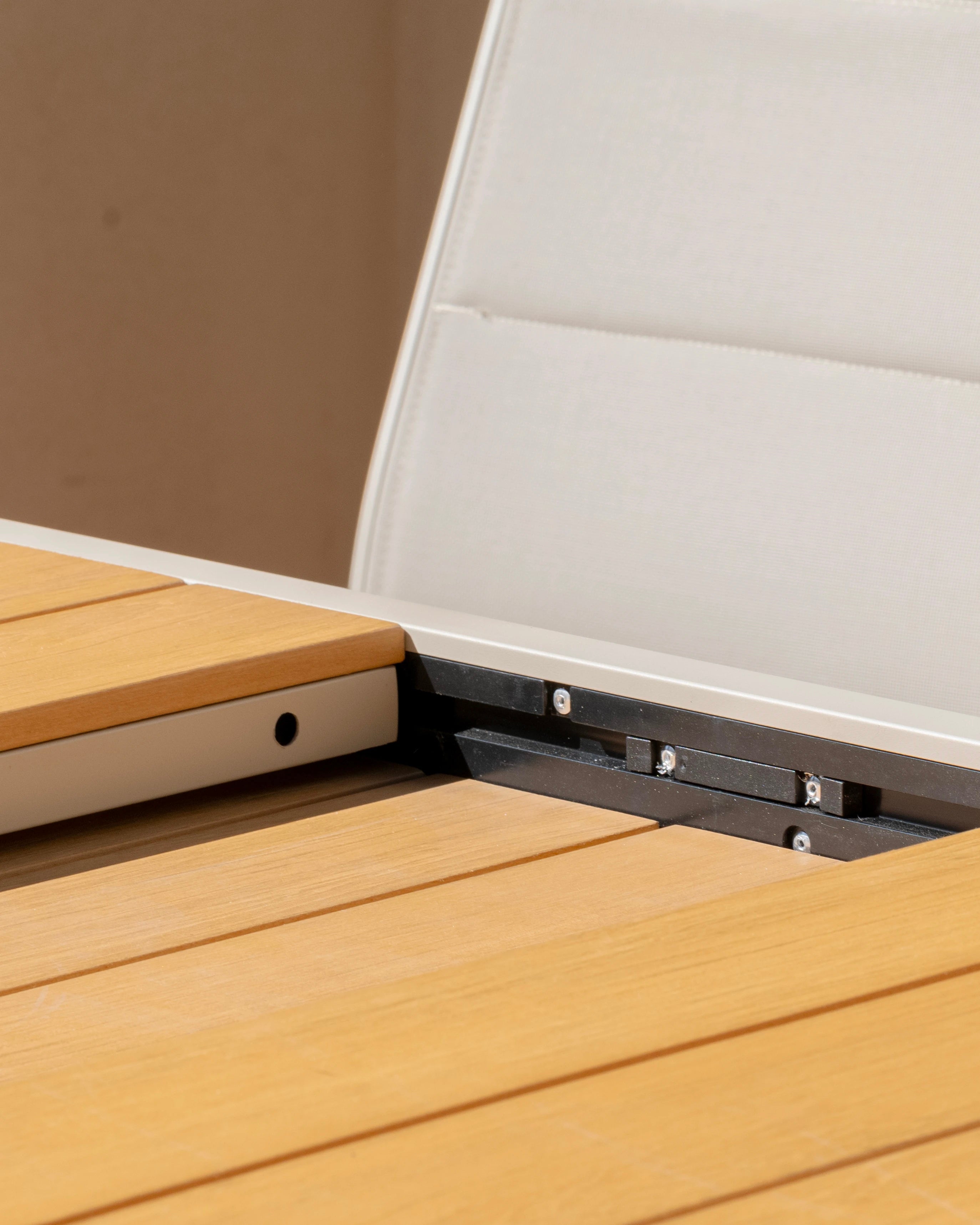 Mesa de jardin extensible beige 200/300x100 imitacion madera - Osaka - 4