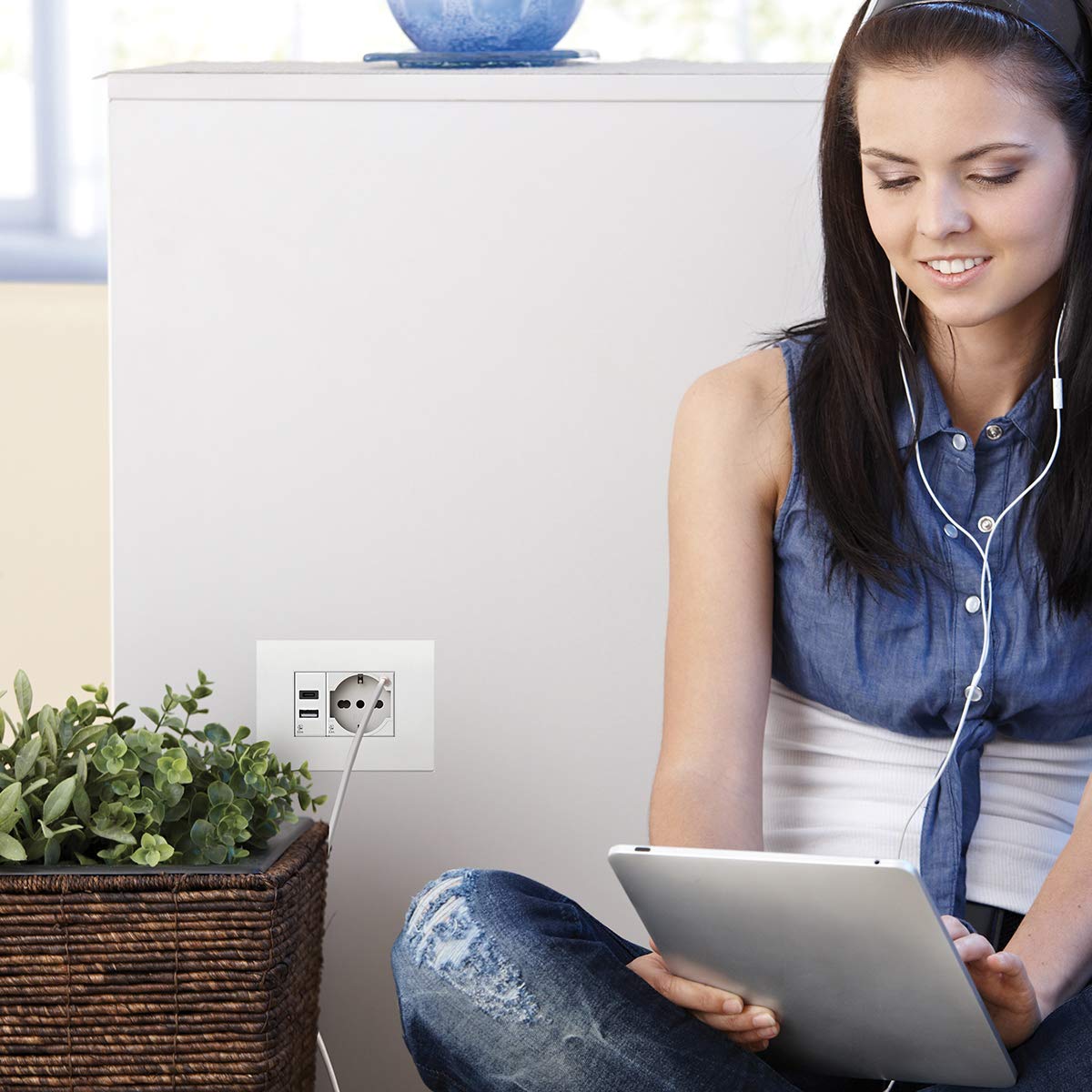 USB P40 3.0A compatibile con Bticino® LivingNow™ nera - 3