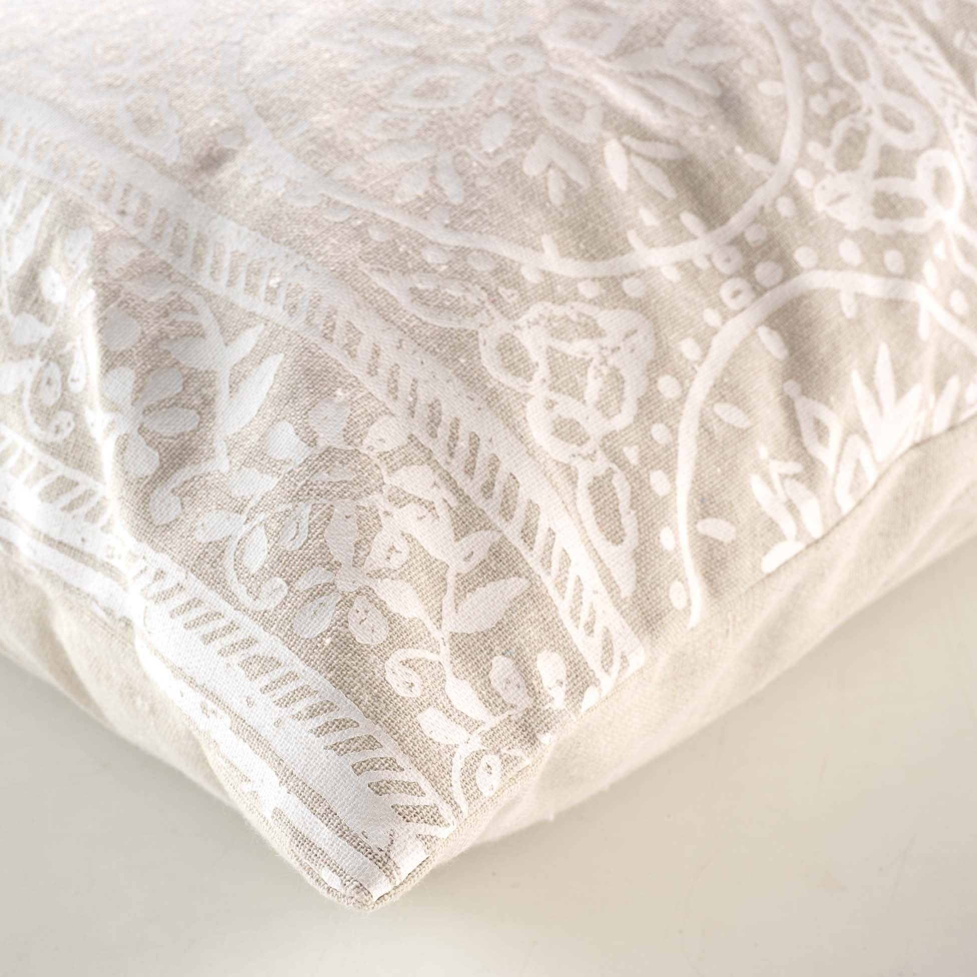 Coussin décoratif ISALINA, 40 x 60 cm, Douceur d'intérieur - 2