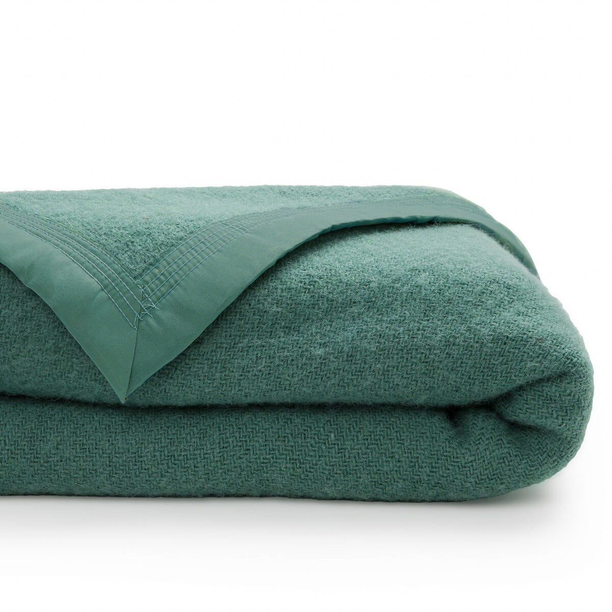 Couverture pur laine vierge blanchie PASTORALE - Blanc nacré - - 215.00 Couverture pur laine vierge blanchie PASTORALE - Blanc nacré - - 215.00