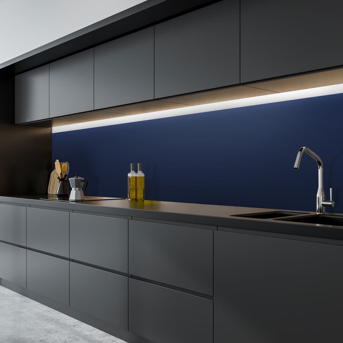 Rotolo adesivo decorativo in vinile al metro - Adesivo lavabile e impermeabile per pareti, cucine e mobili - 60cmx30m - Blu scuro - 7