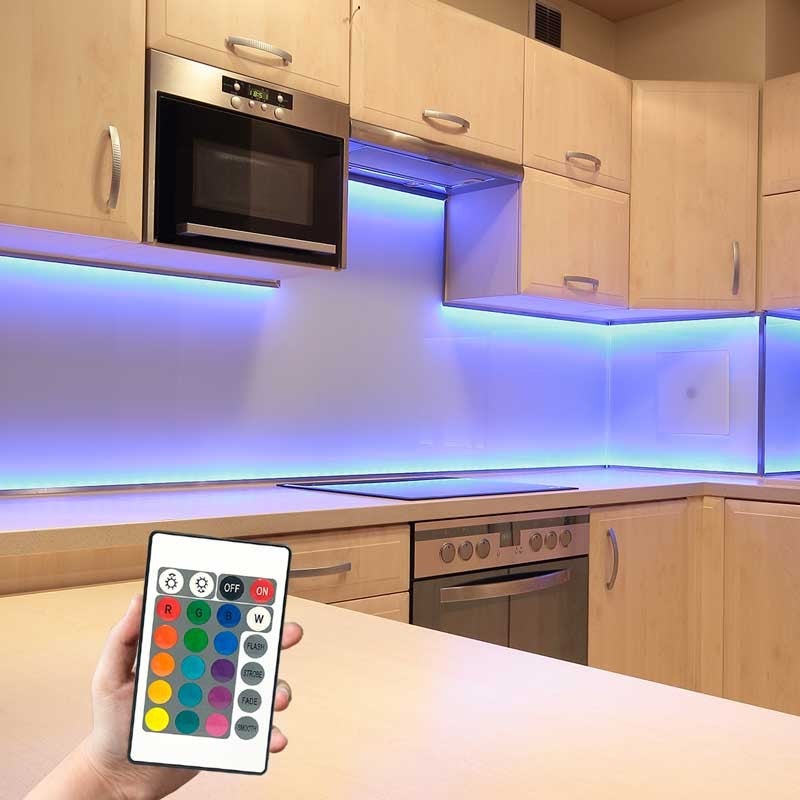 Controller striscia LED RGB 2 Amp per canale, telecomando IR 24 tasti - 5