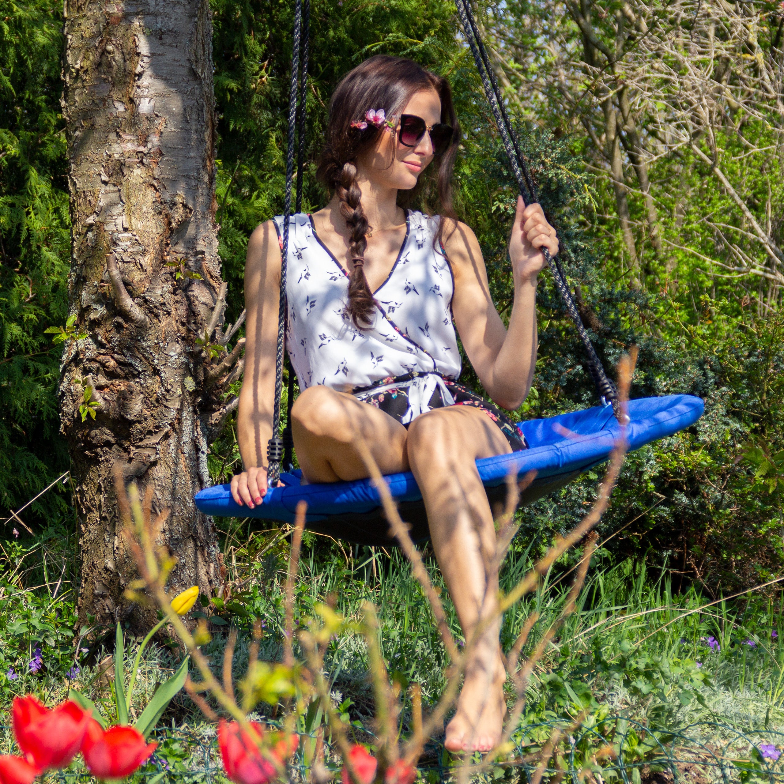 Balançoire nid d'oiseau rond pour jardin, assise, charge 100 kg, HxlxP 150x110x110 cm, bleu foncé, Relaxdays - 3