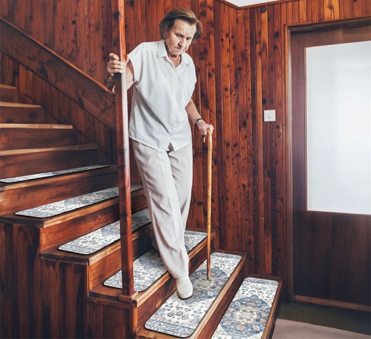 Tapis d'escalier -15 pièces- Antidérapants et amovibles- Convient aux enfants, aux personnes âgées et aux animaux-symétrie bleu clair, 20 x 76 cm - 5
